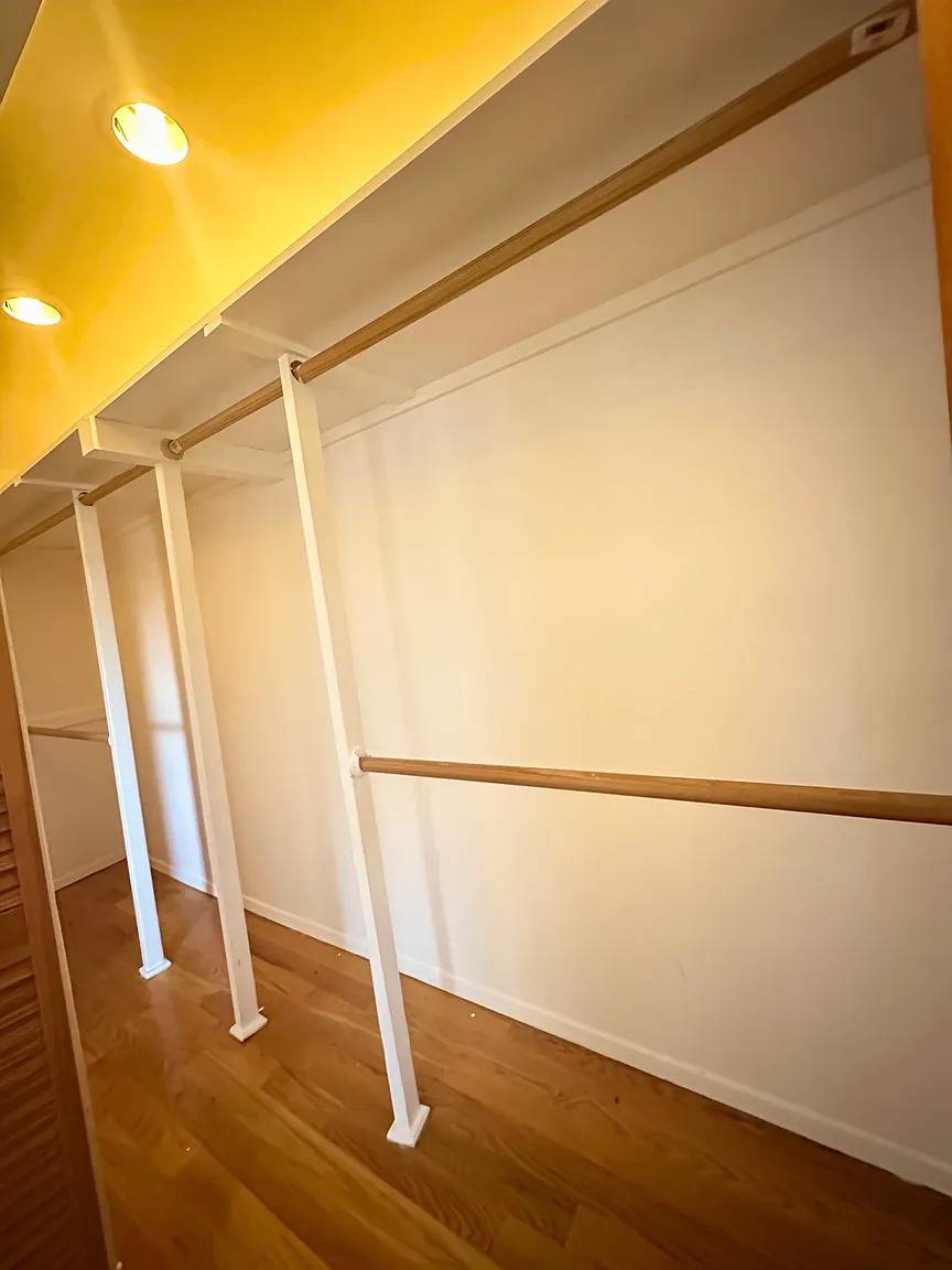 #8 photo, 134-52 175th St, Springfield Gardens , NY 11434