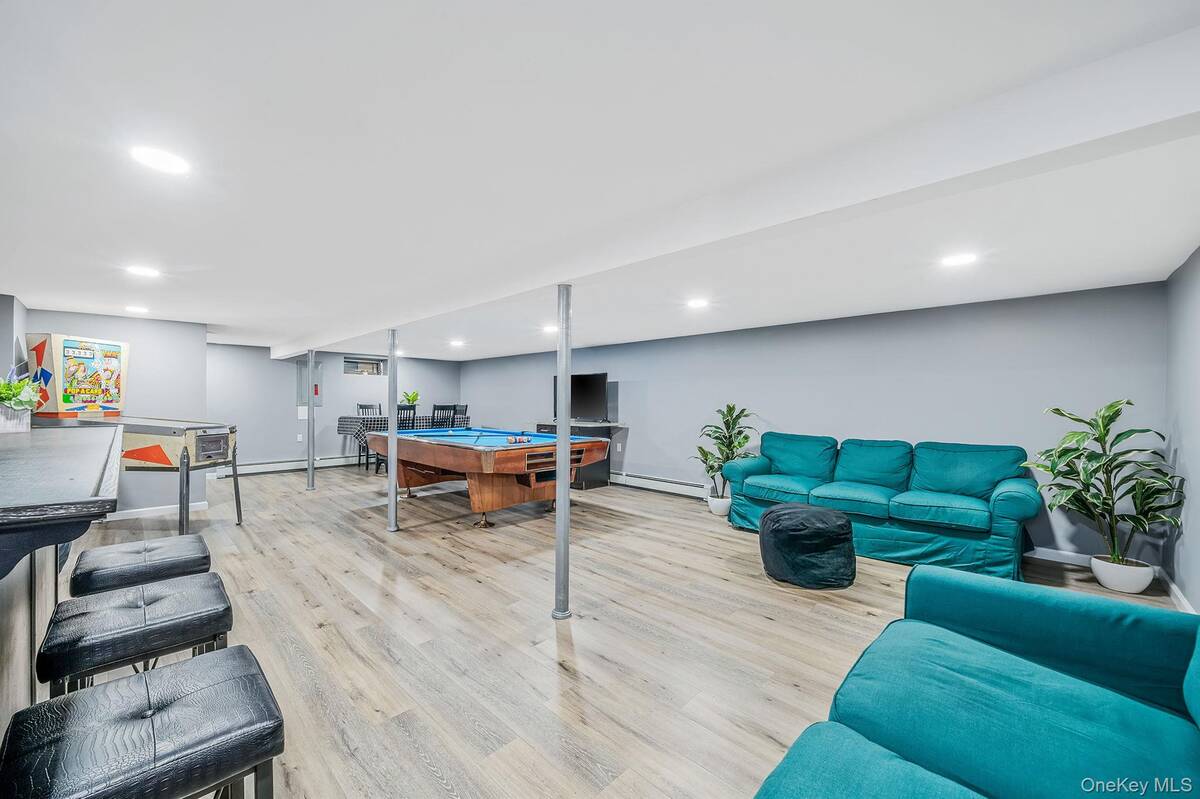 #31 photo, 32 McCue Avenue, Wyandanch , NY 11798