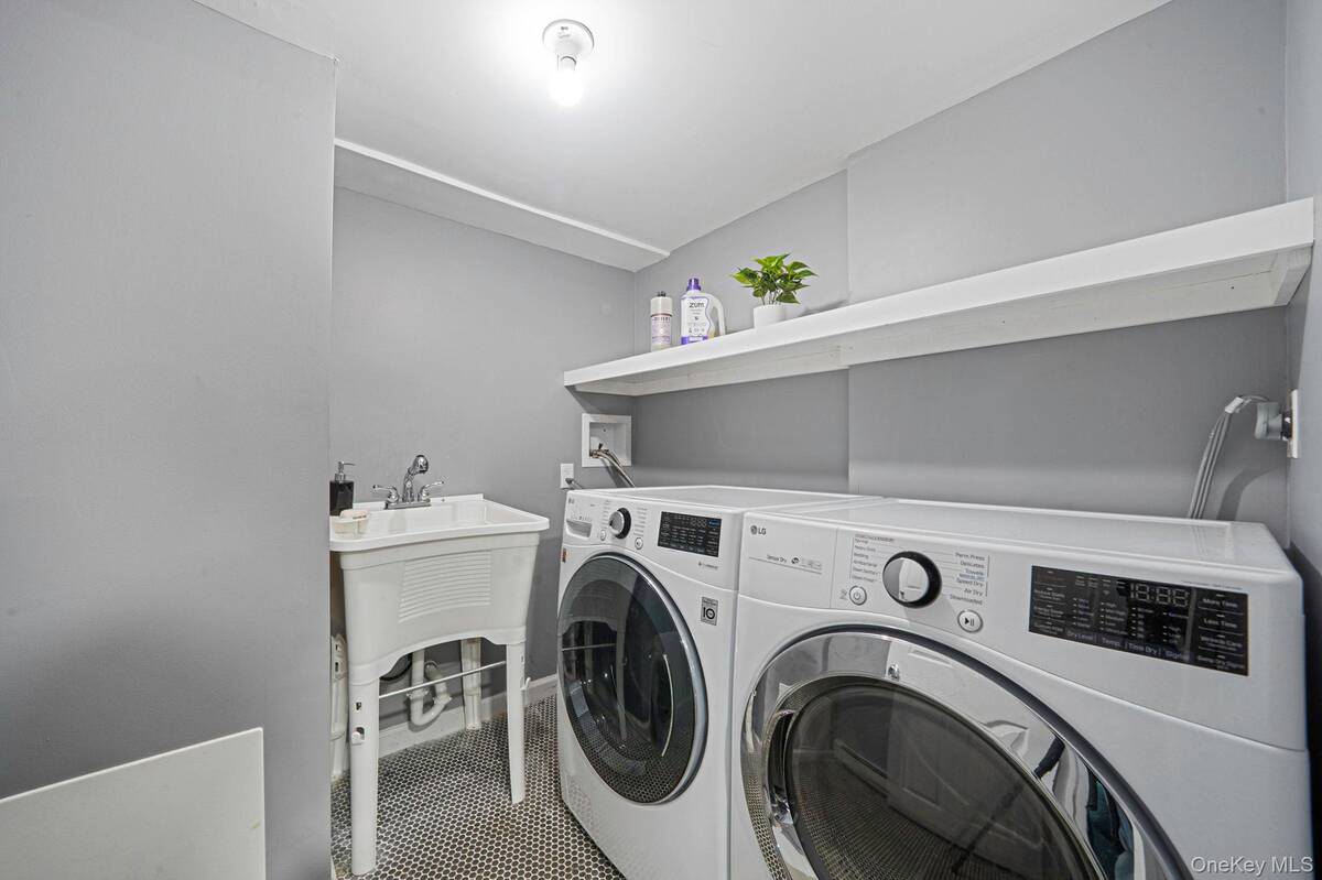 #34 photo, 32 McCue Avenue, Wyandanch , NY 11798