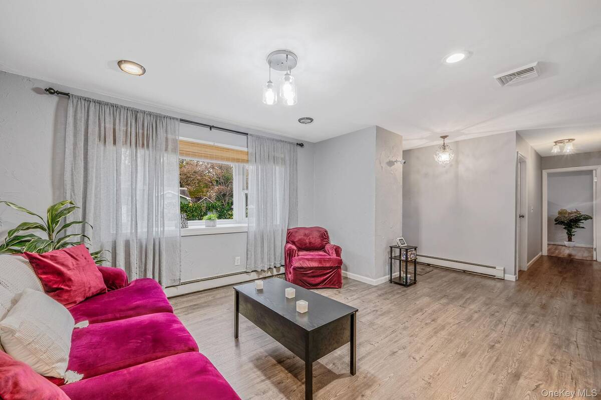 #4 photo, 32 McCue Avenue, Wyandanch , NY 11798