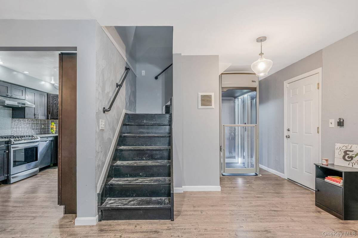 #6 photo, 32 McCue Avenue, Wyandanch , NY 11798