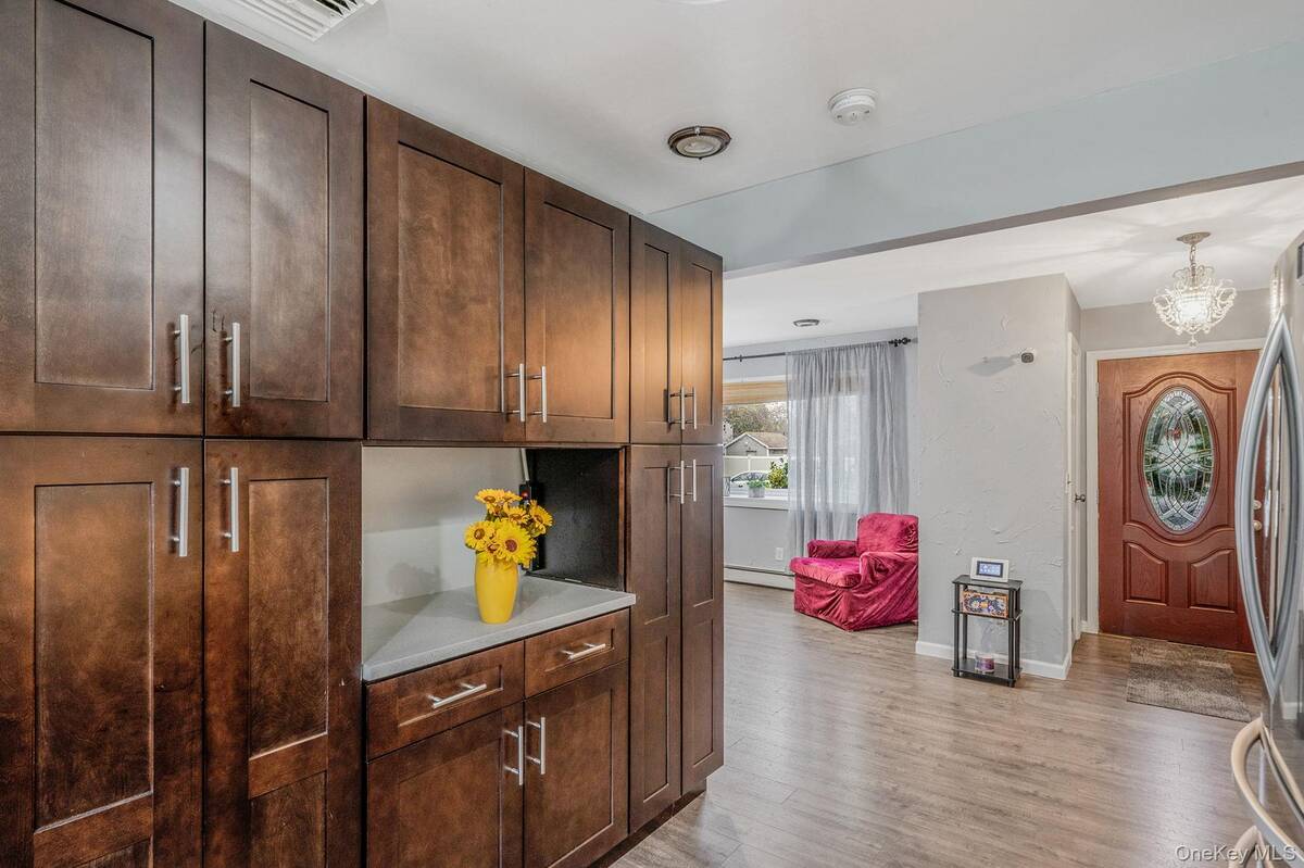 #7 photo, 32 McCue Avenue, Wyandanch , NY 11798