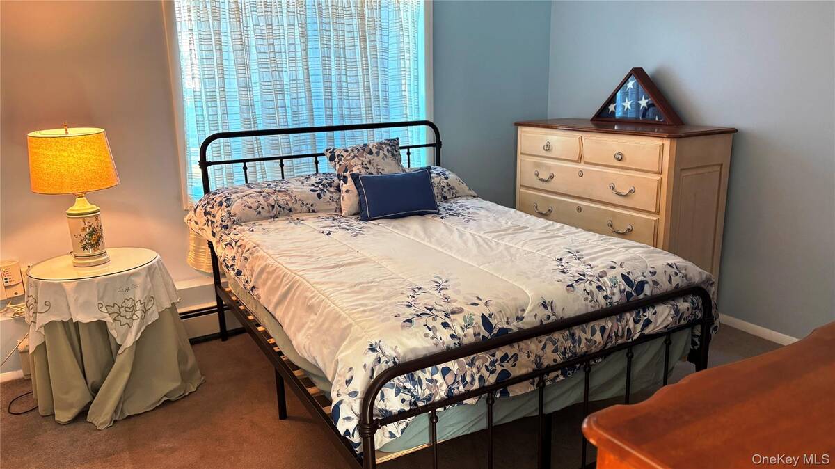 #20 photo, 364 W 2nd Street, West Islip , NY 11795