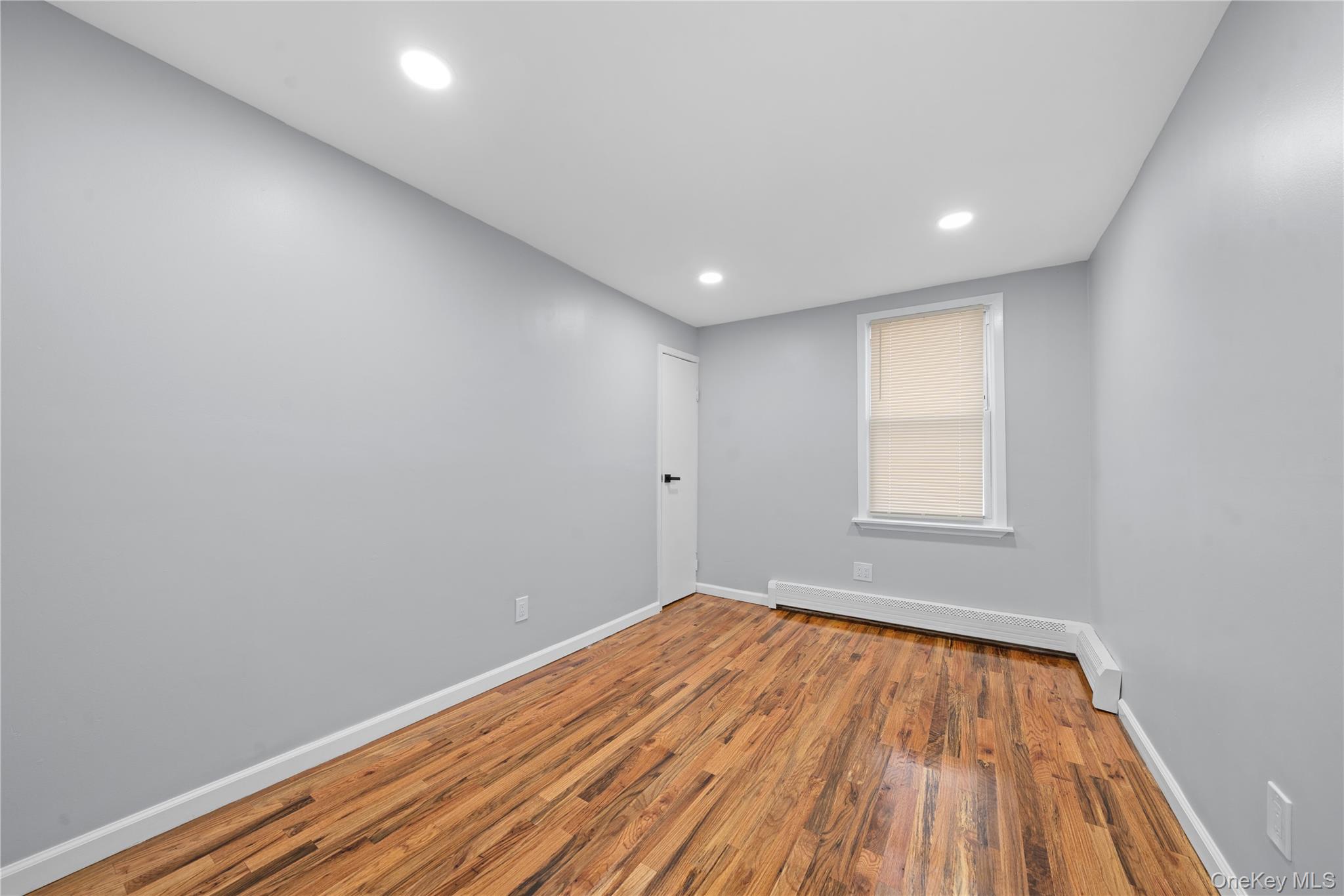 #10 photo, 11942 189th Street, Saint Albans , NY 11412