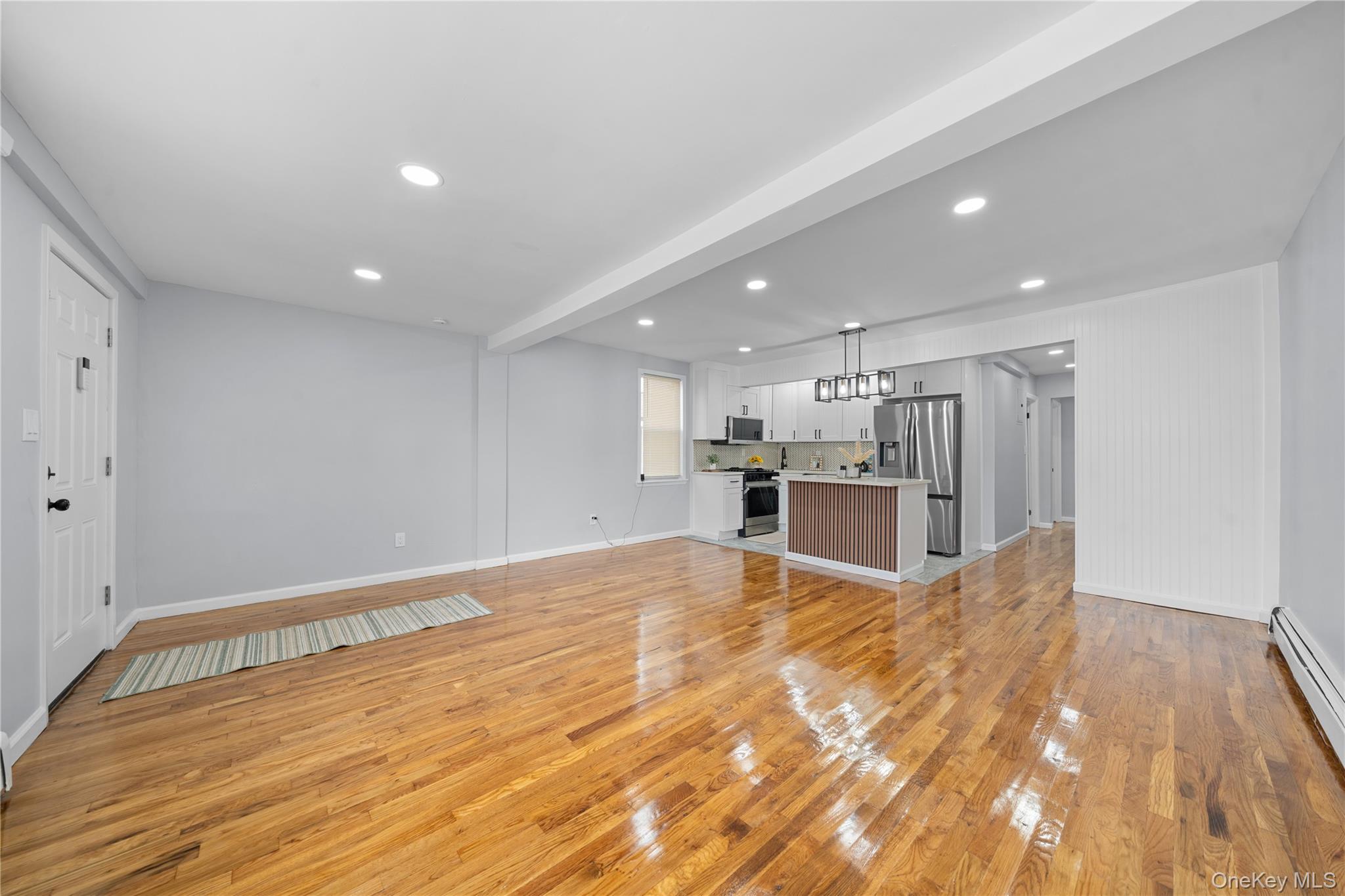 #3 photo, 11942 189th Street, Saint Albans , NY 11412