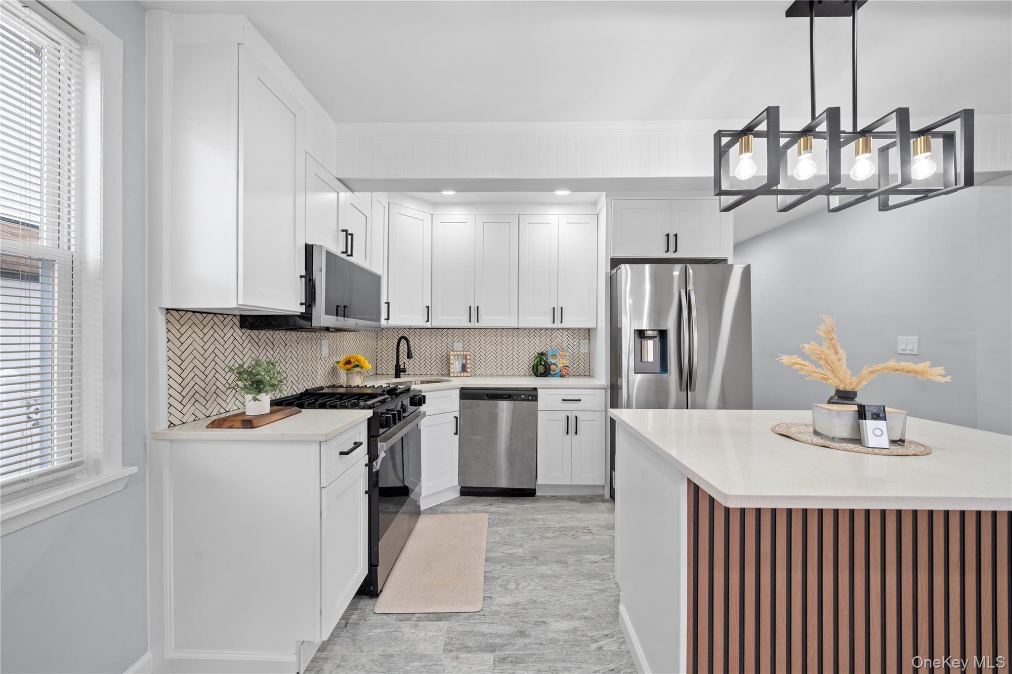 #4 photo, 11942 189th Street, Saint Albans , NY 11412