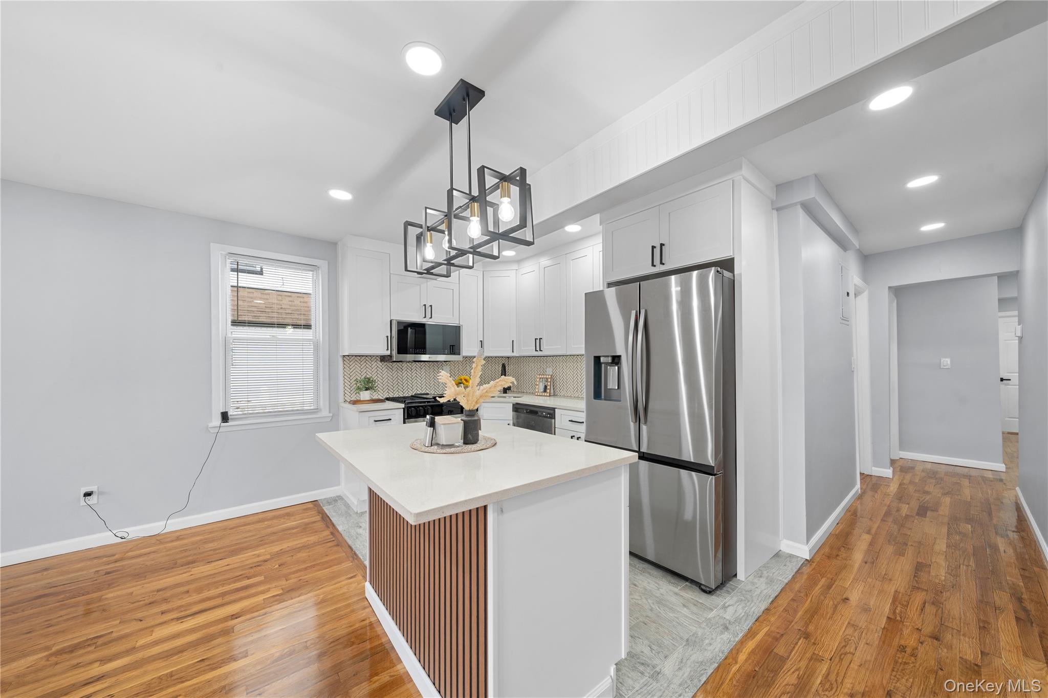 #5 photo, 11942 189th Street, Saint Albans , NY 11412