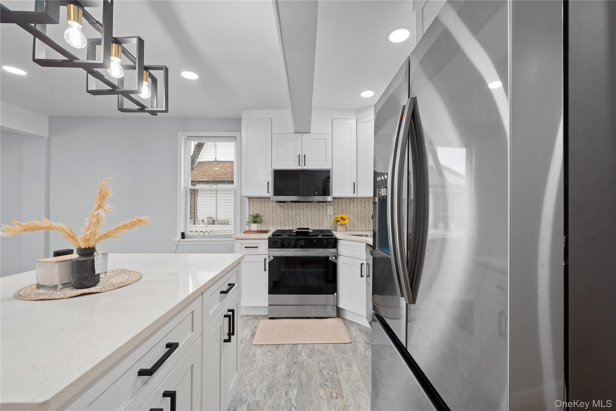 #6 photo, 11942 189th Street, Saint Albans , NY 11412