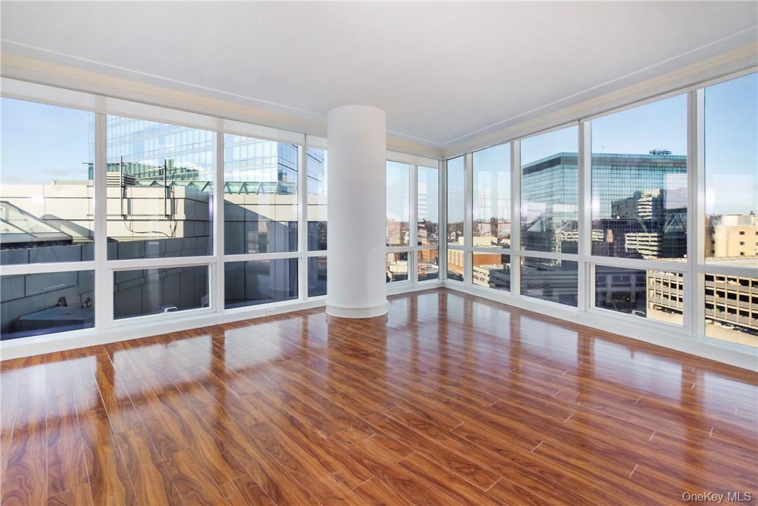 #3 photo, 1 Renaissance Square, White Plains , NY 10601