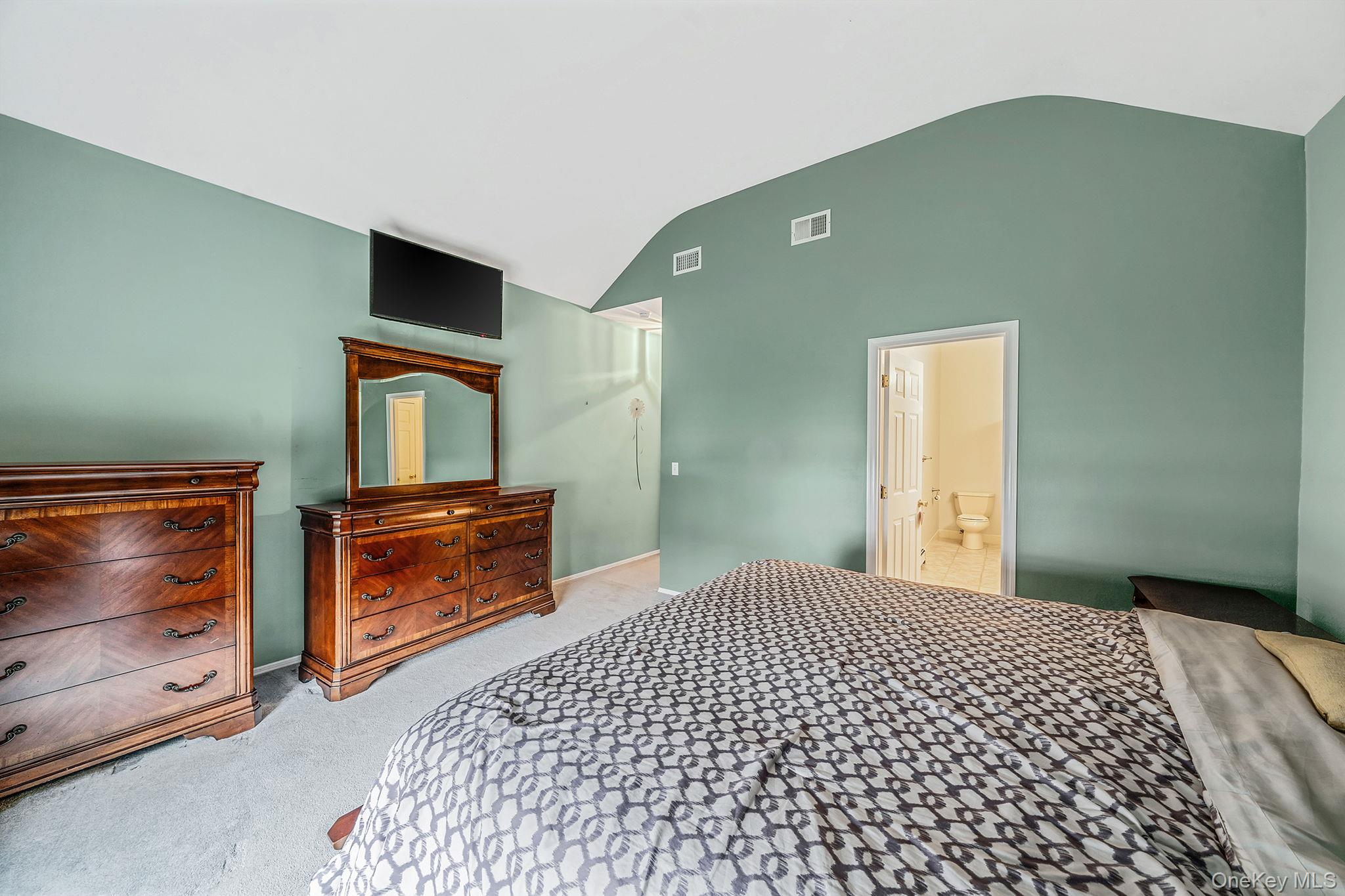 #16 photo, 1 Monaco Court, サフォーク郡 Ronkonkoma , NY 11779