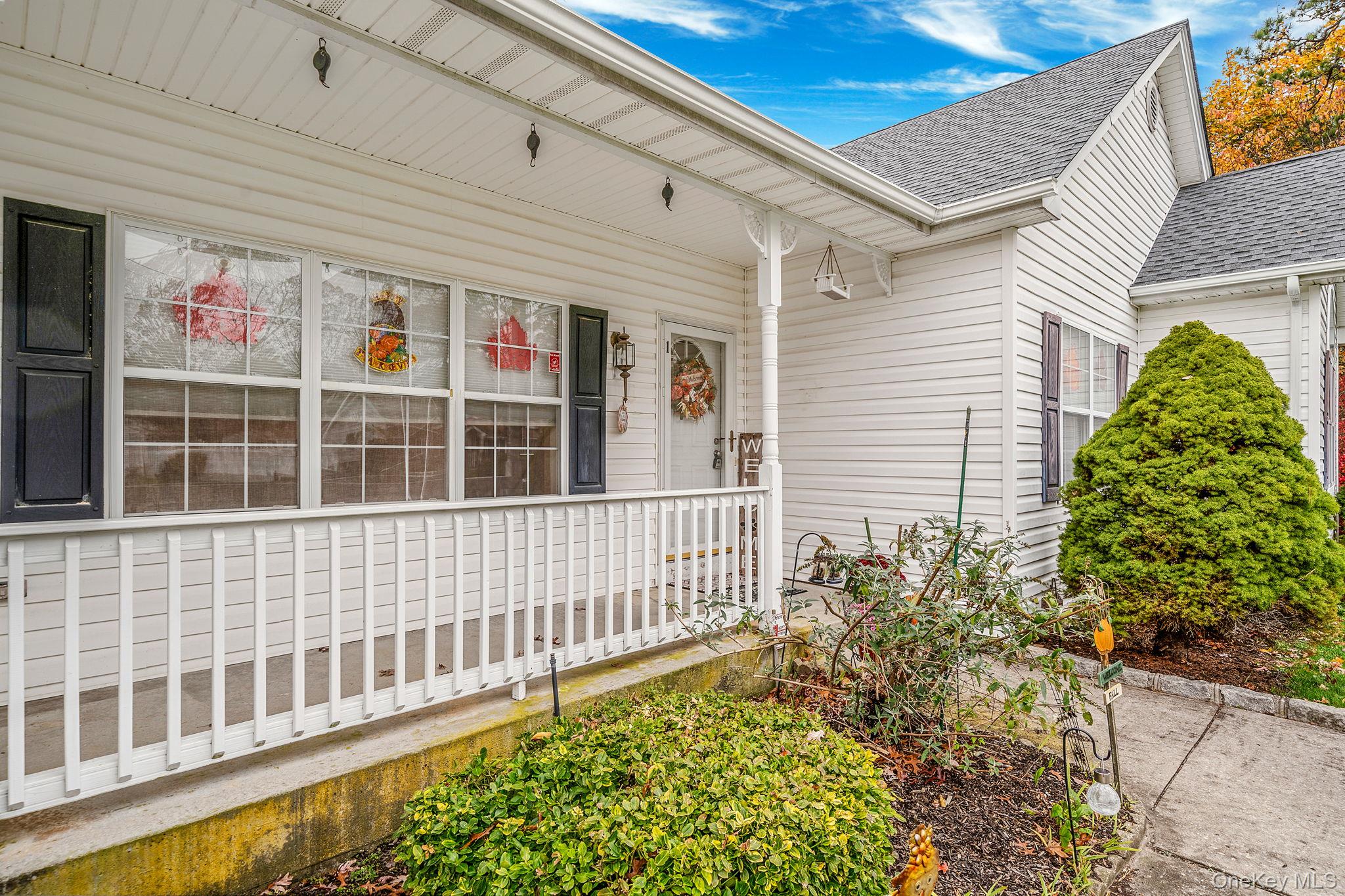 #2 photo, 1 Monaco Court, サフォーク郡 Ronkonkoma , NY 11779