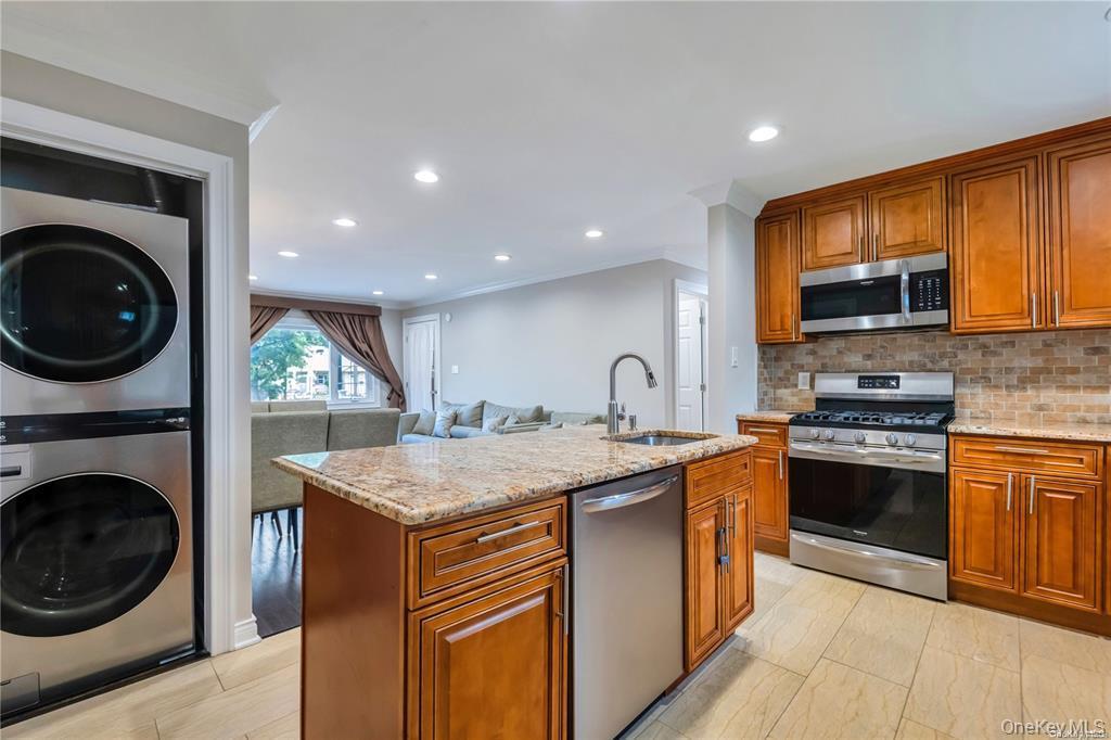 #6 photo, 531 Old Country Road, Plainview , NY 11803