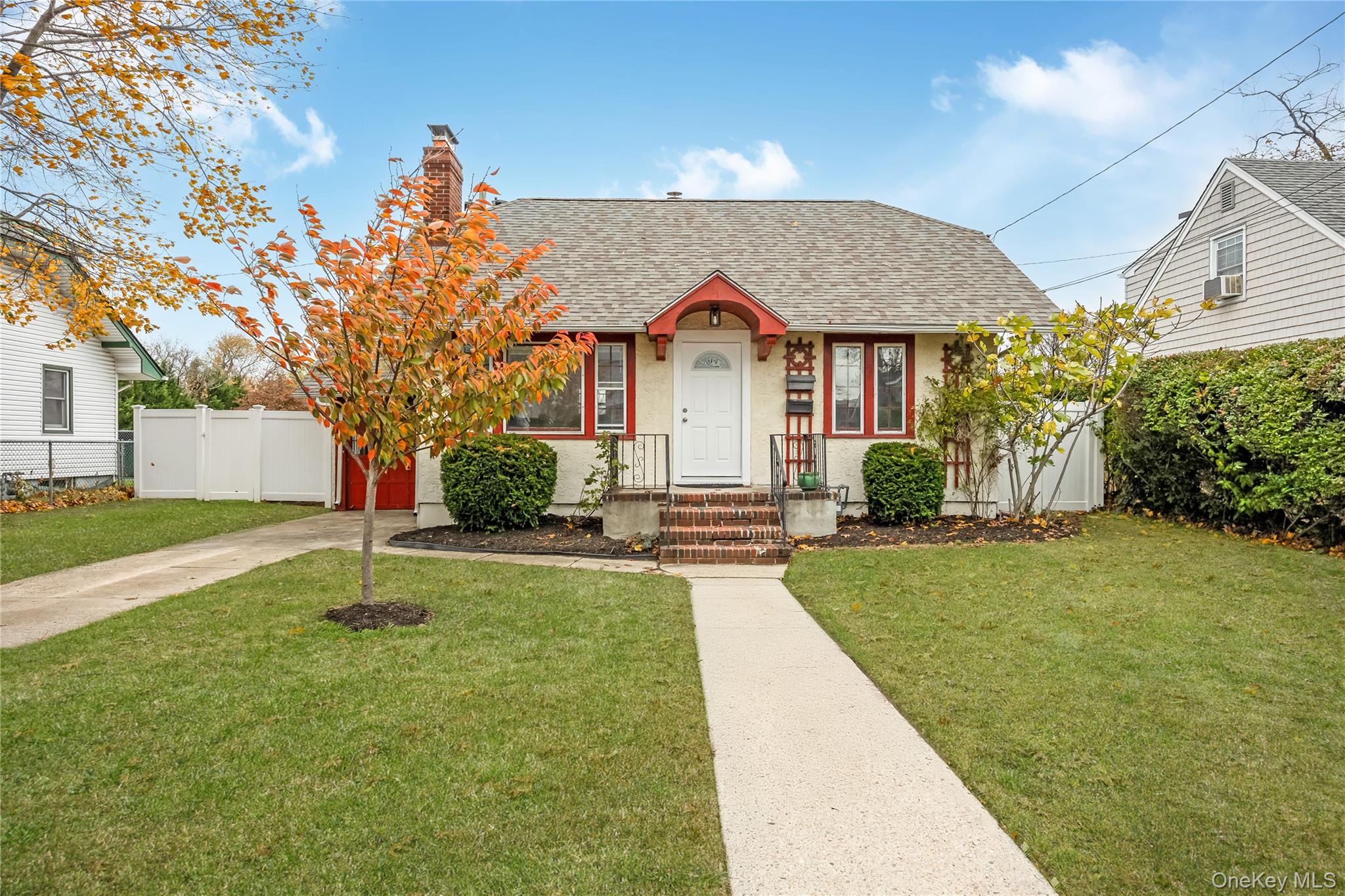 #1 photo, 51 Castleton Court, Oceanside , NY 11572