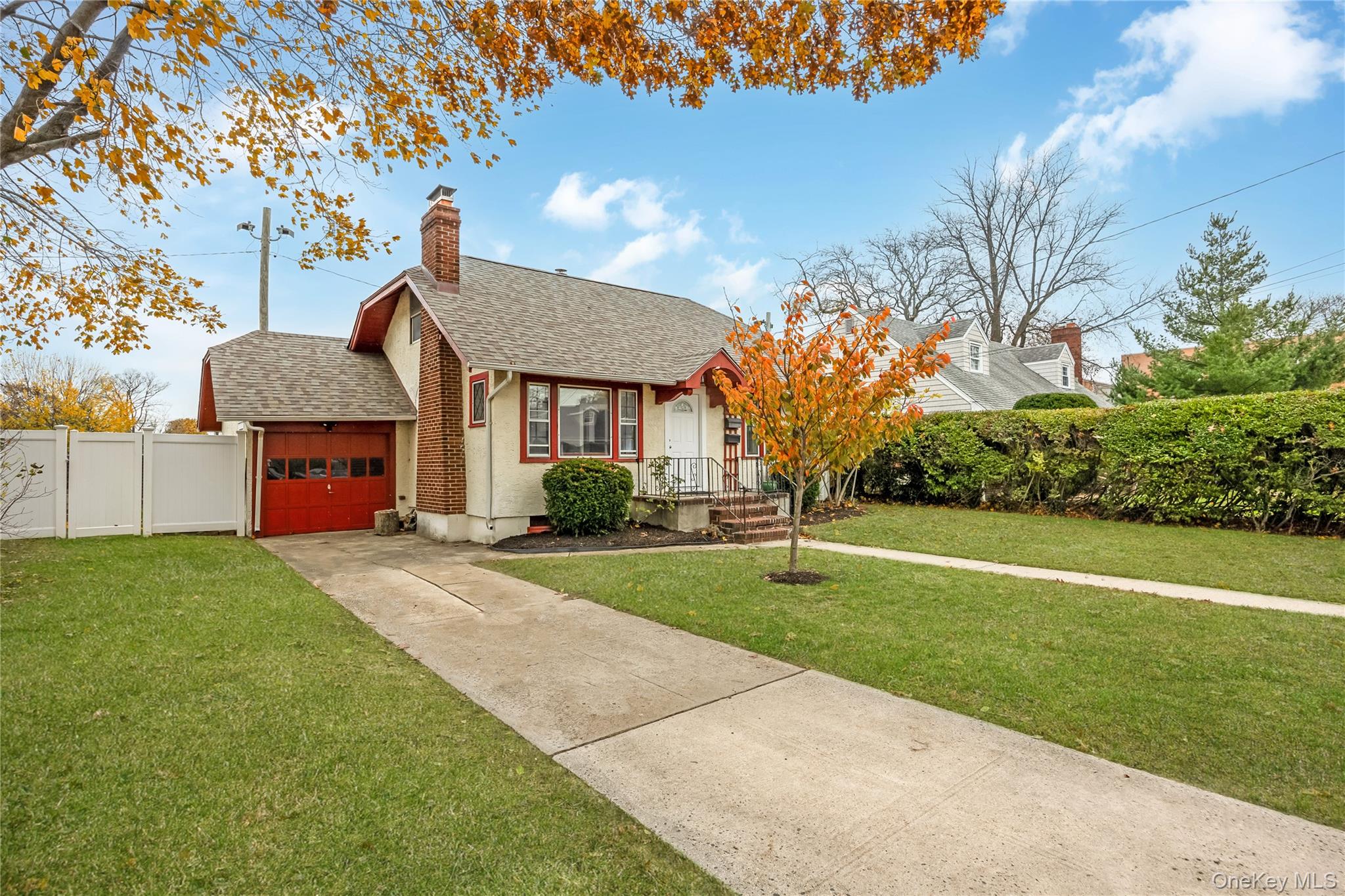 #2 photo, 51 Castleton Court, Oceanside , NY 11572