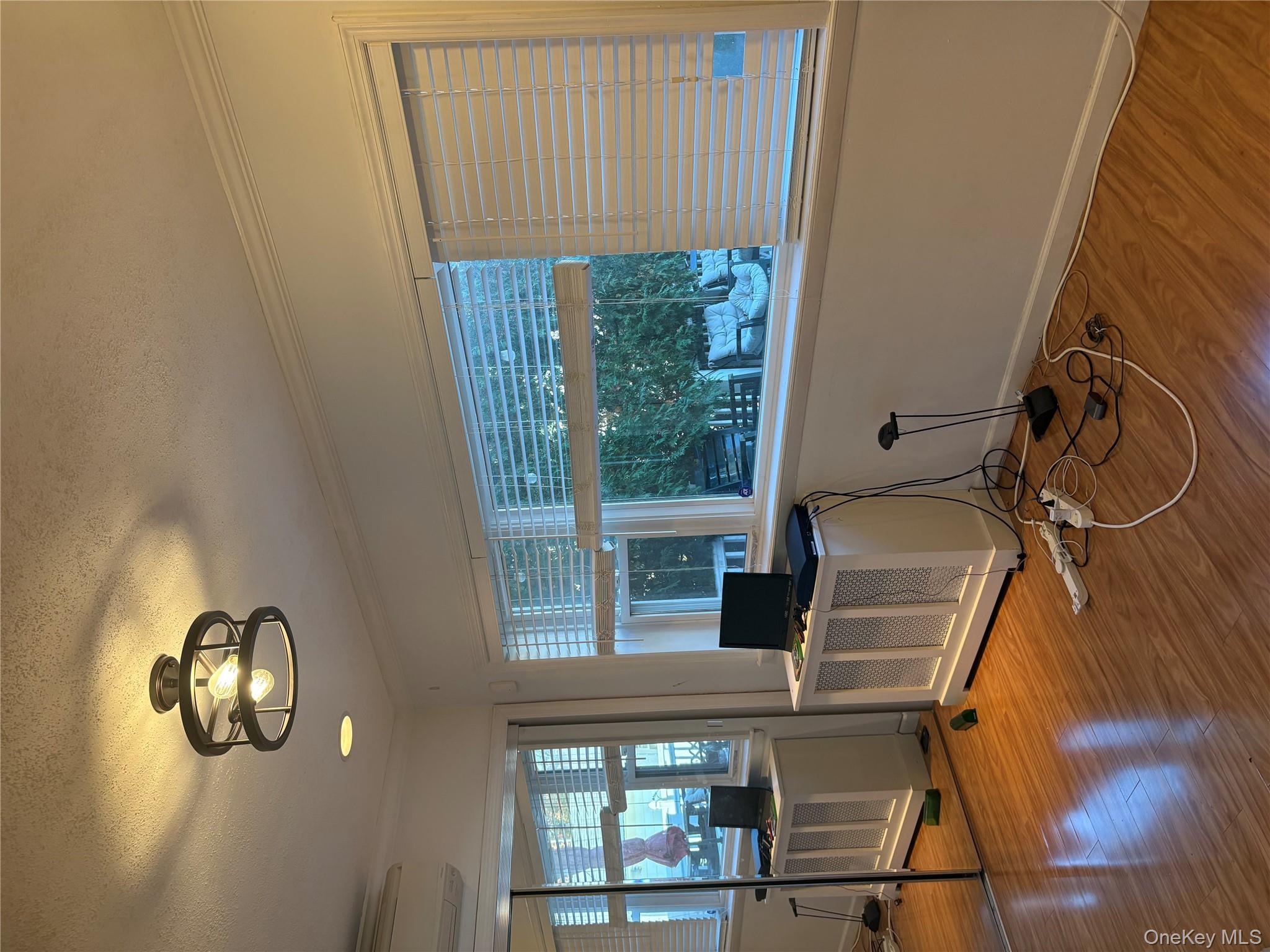 #7 photo, 176 Garfield Avenue, Mineola , NY 11501