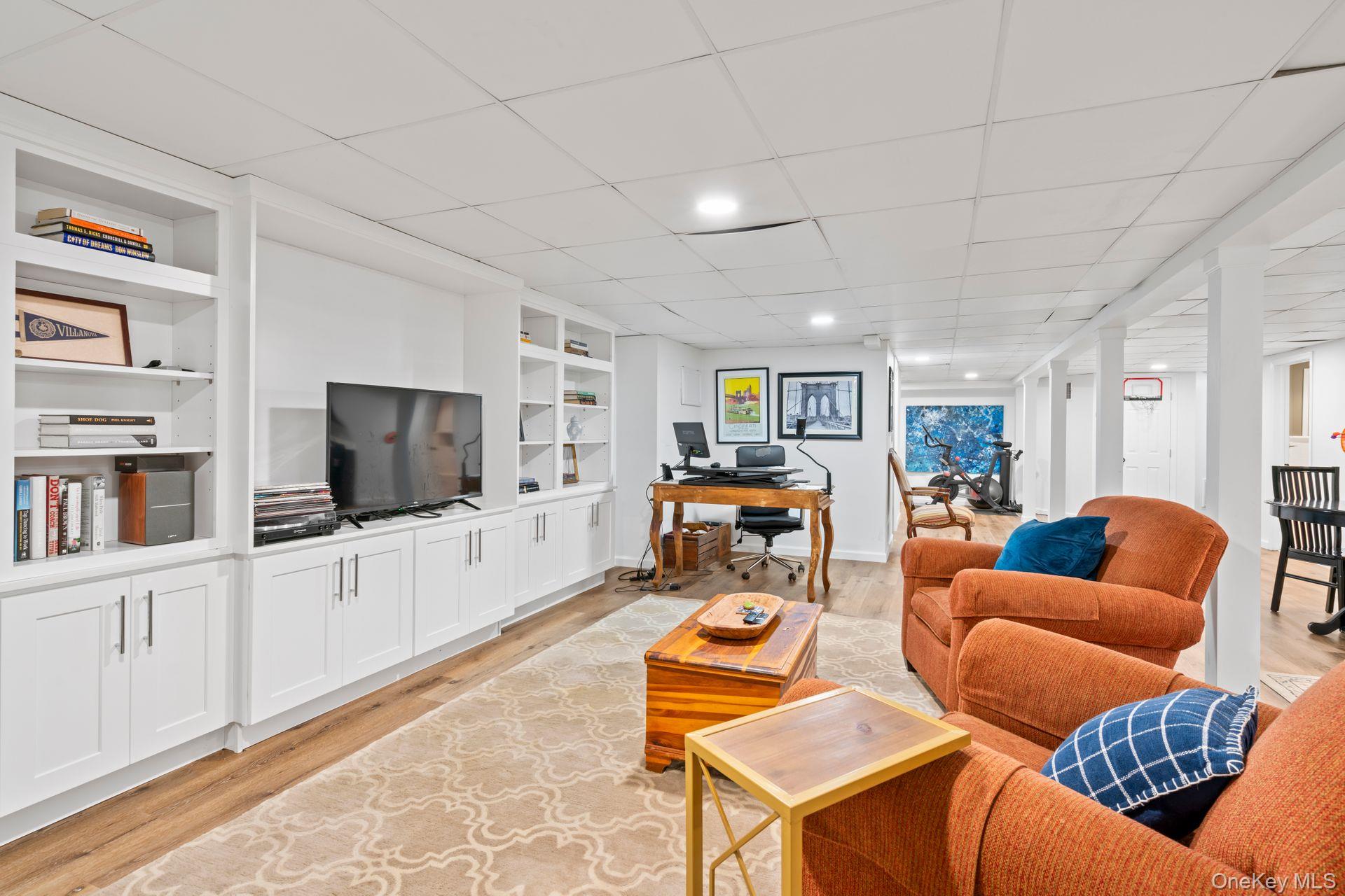 #16 photo, 32 Hennessey Drive, Huntington , NY 11743