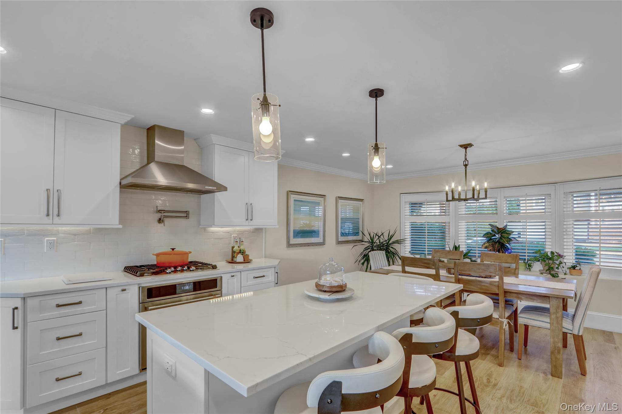 #10 photo, 2848 Clubhouse Road, Merrick , NY 11566