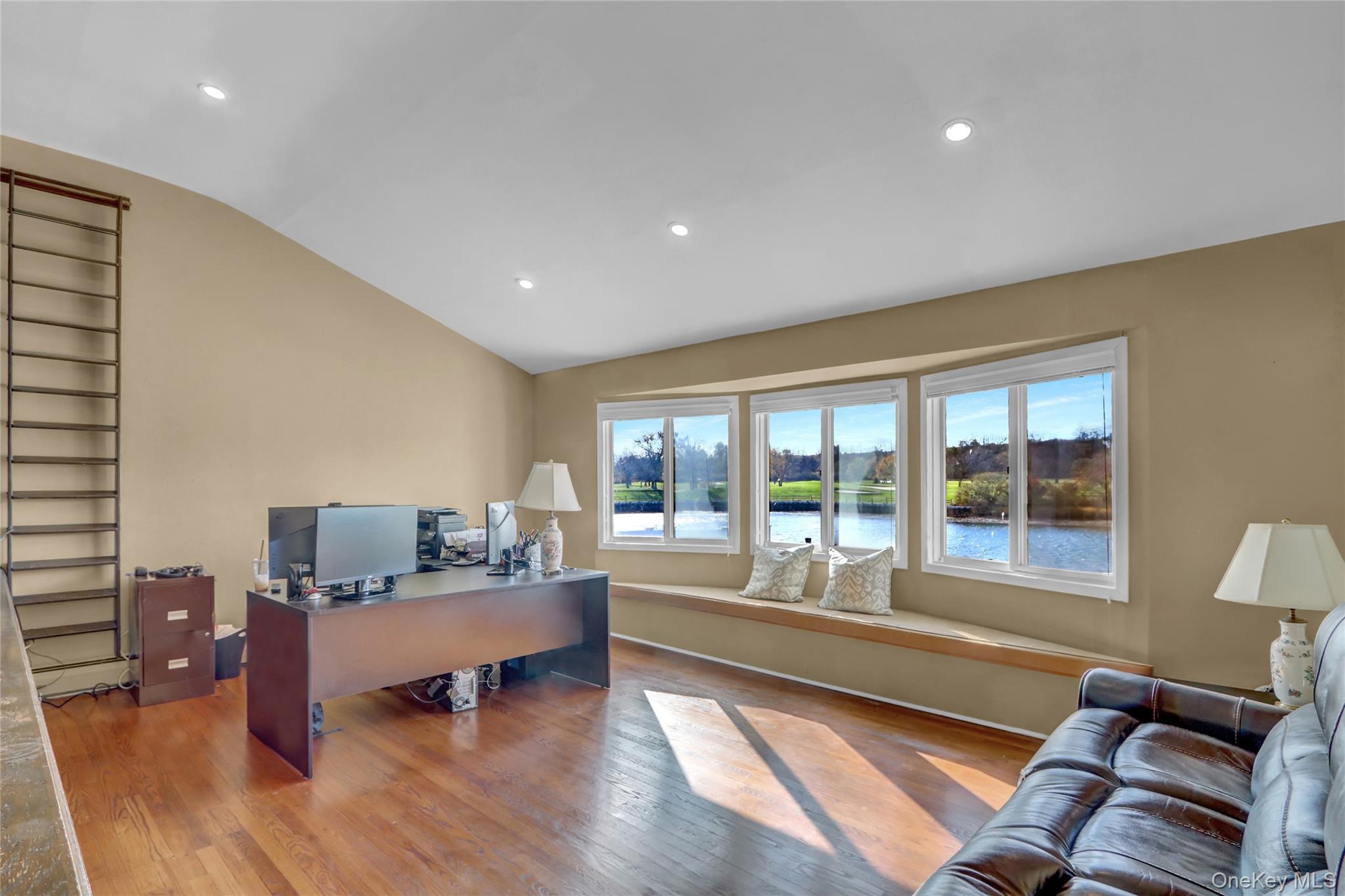 #18 photo, 2848 Clubhouse Road, Merrick , NY 11566