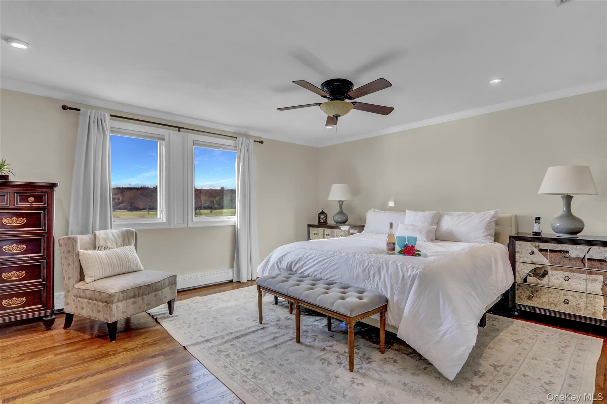 #19 photo, 2848 Clubhouse Road, Merrick , NY 11566