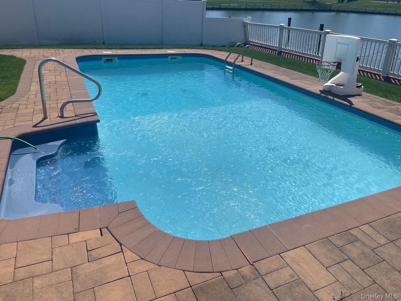 #2 photo, 2848 Clubhouse Road, Merrick , NY 11566