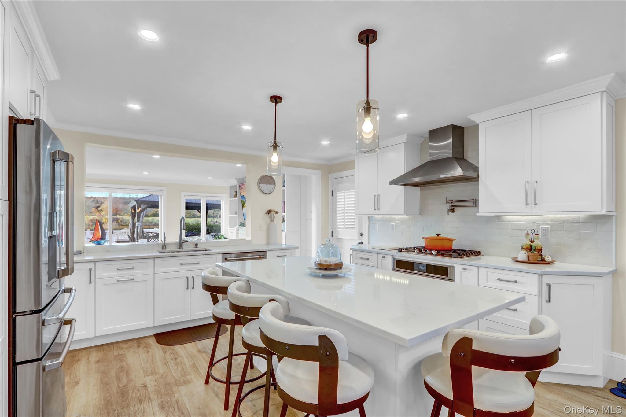 #7 photo, 2848 Clubhouse Road, Merrick , NY 11566