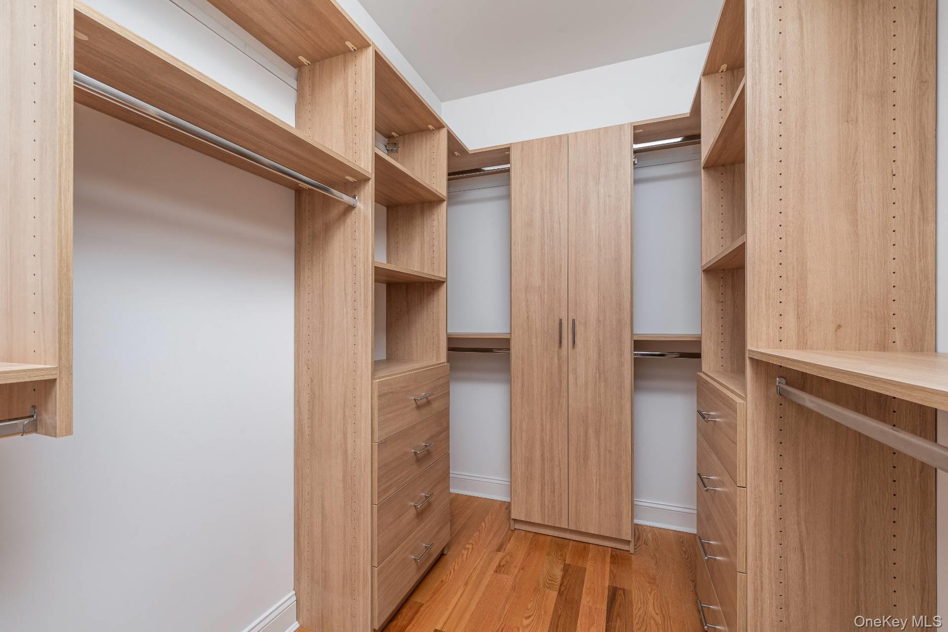 #19 photo, 295 Grange Road, Southold , NY 11971