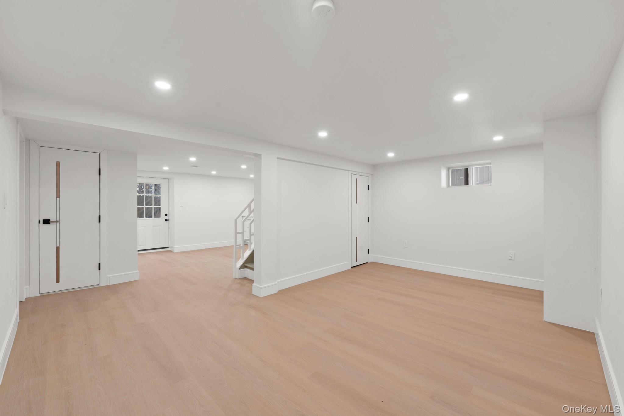 #16 photo, 21917 132nd Road, Laurelton , NY 11413