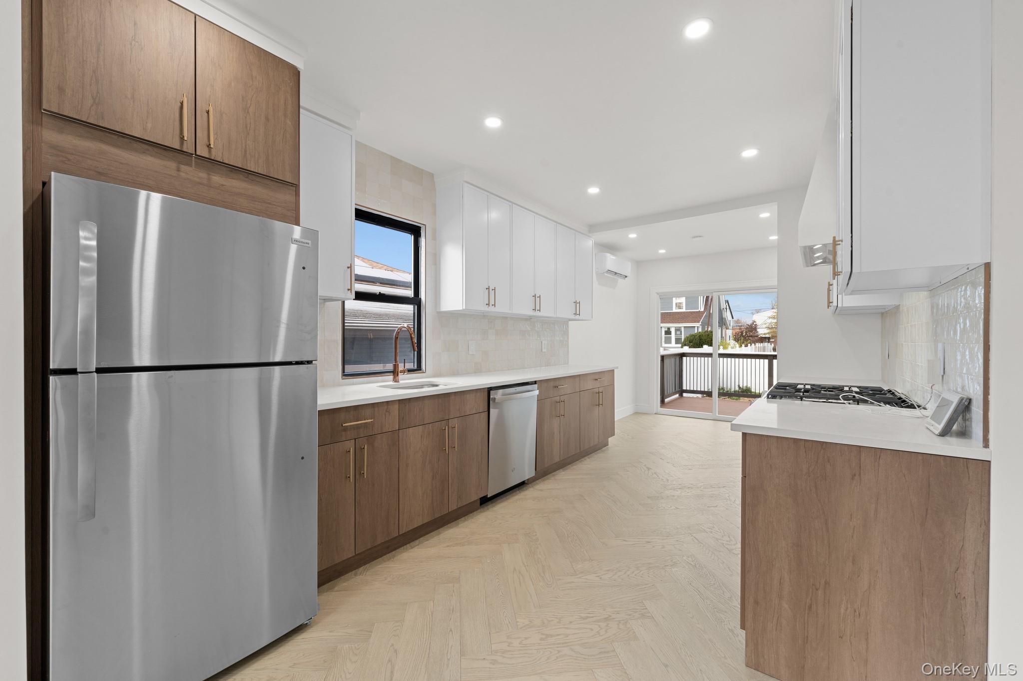 #4 photo, 21917 132nd Road, Laurelton , NY 11413