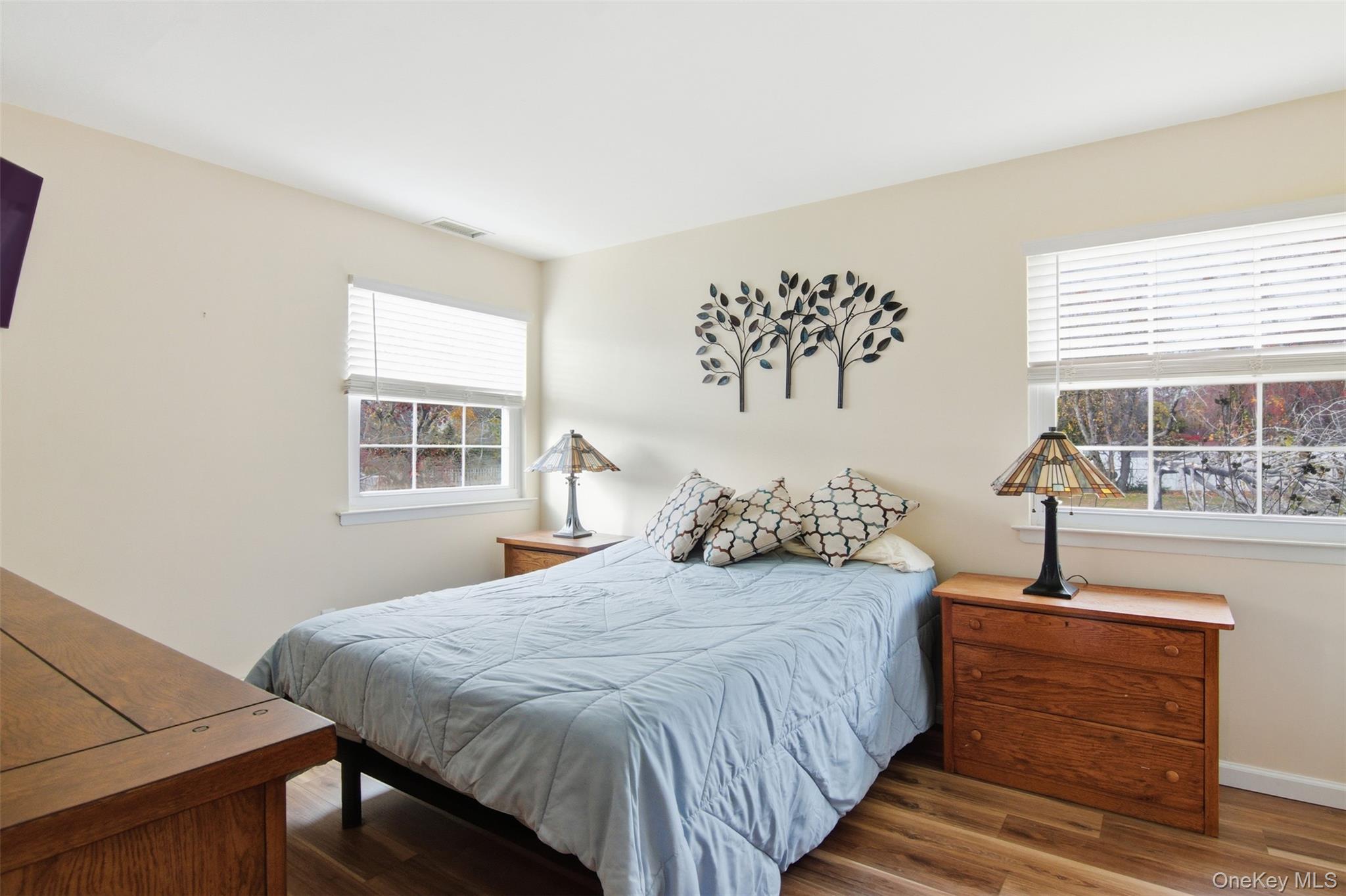 #19 photo, 143 Jamaica Avenue, サフォーク郡 Medford , NY 11763