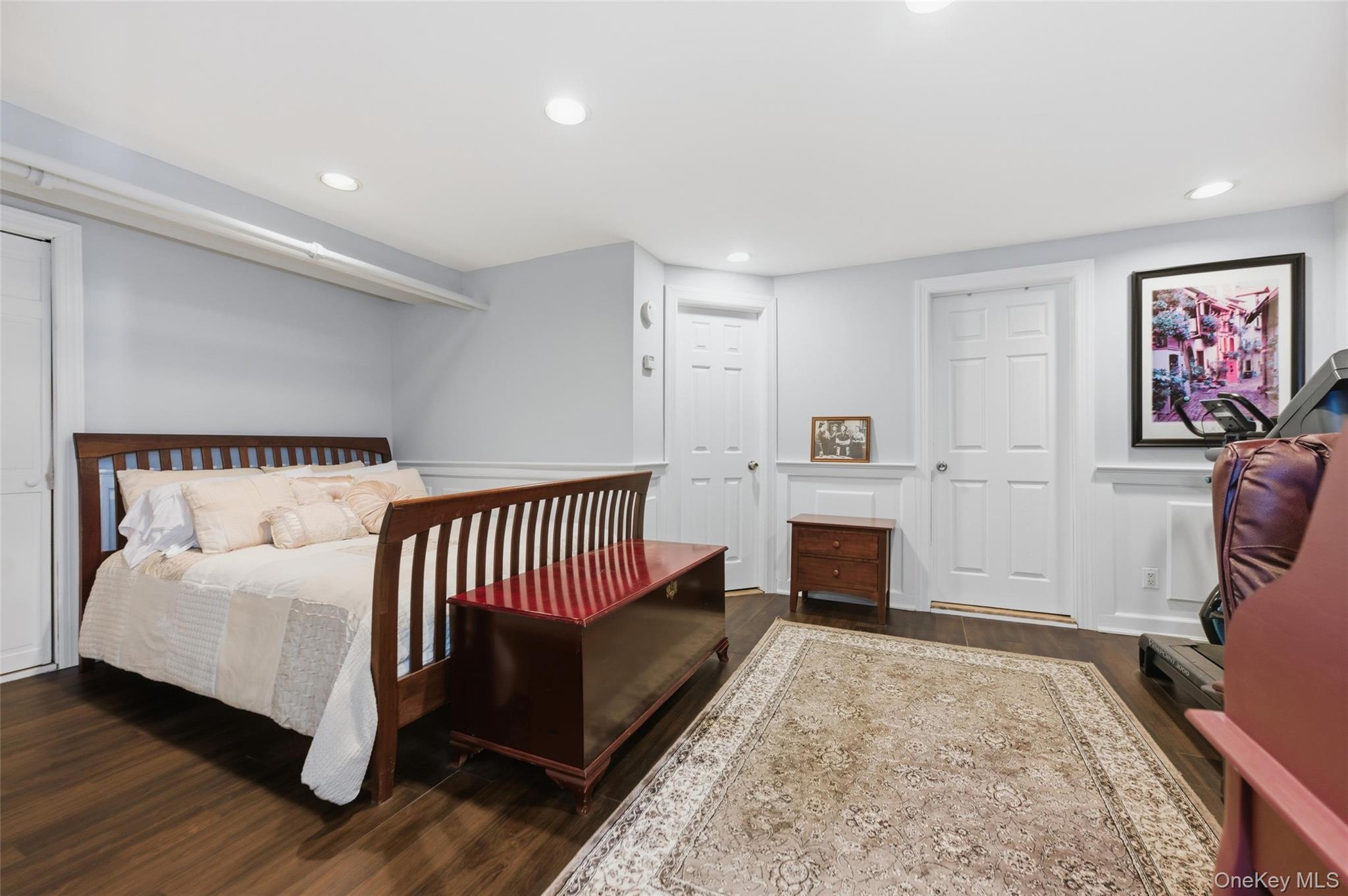 #19 photo, 42 Homecrest Court, Oceanside , NY 11572