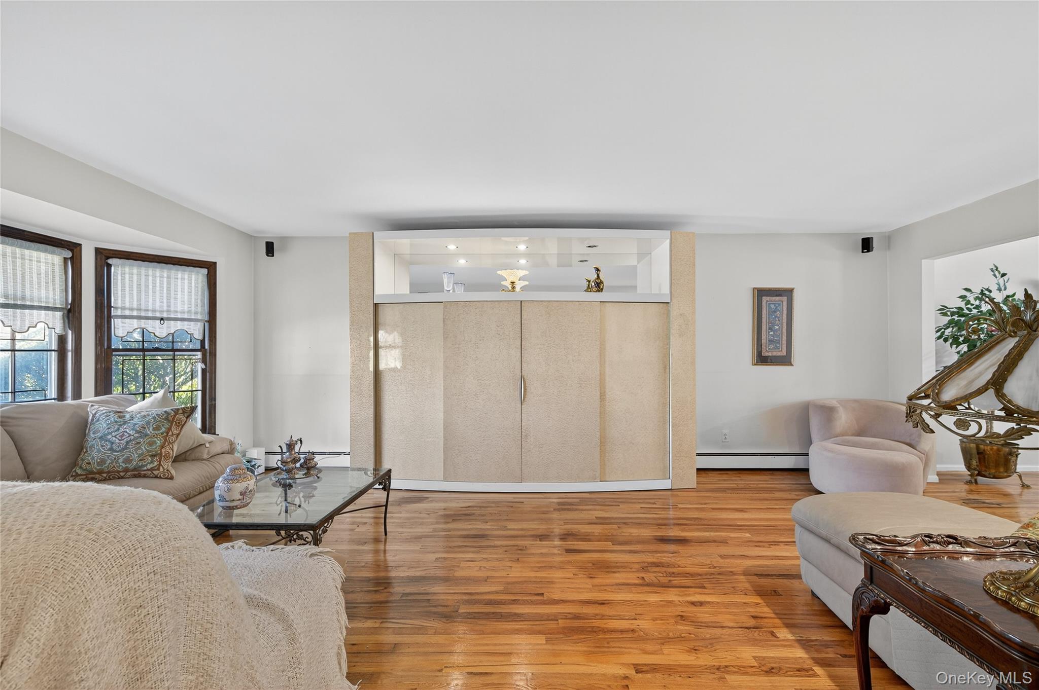 #6 photo, 73 Reed Drive, Roslyn , NY 11576