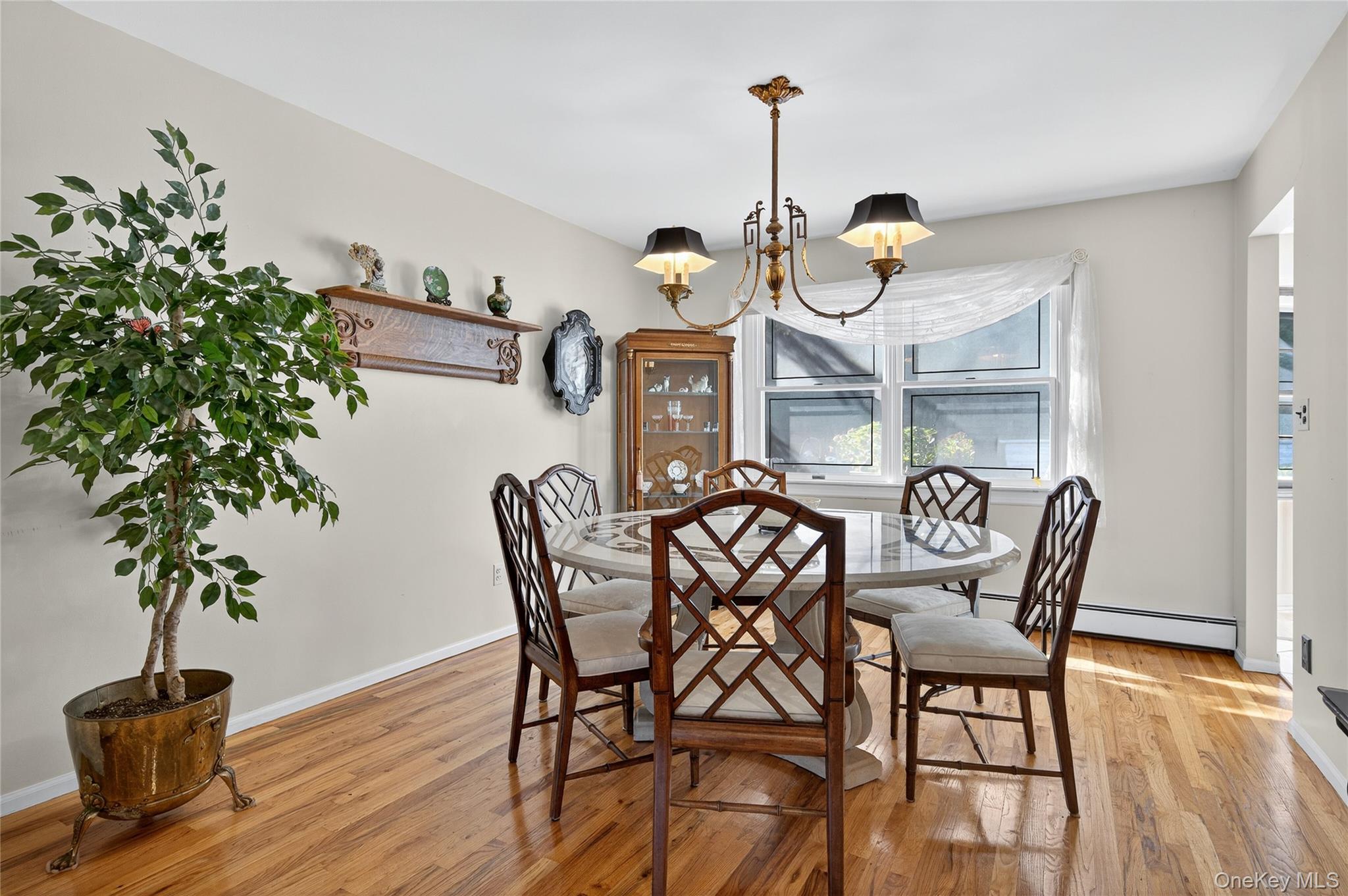 #8 photo, 73 Reed Drive, Roslyn , NY 11576