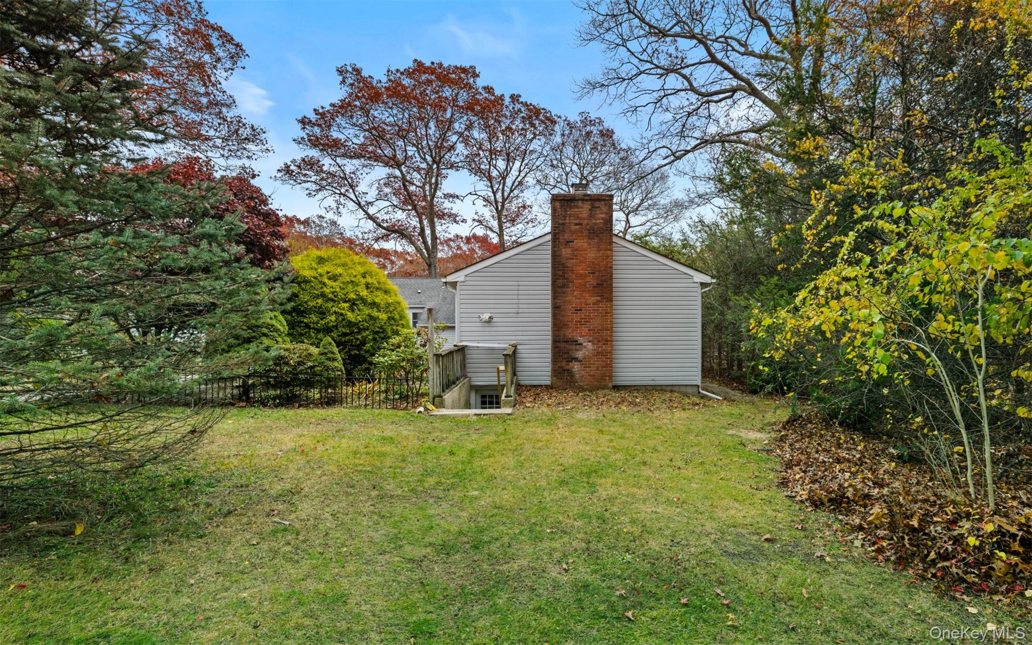 #4 photo, 37 Pond Lane, Ridge , NY 11961