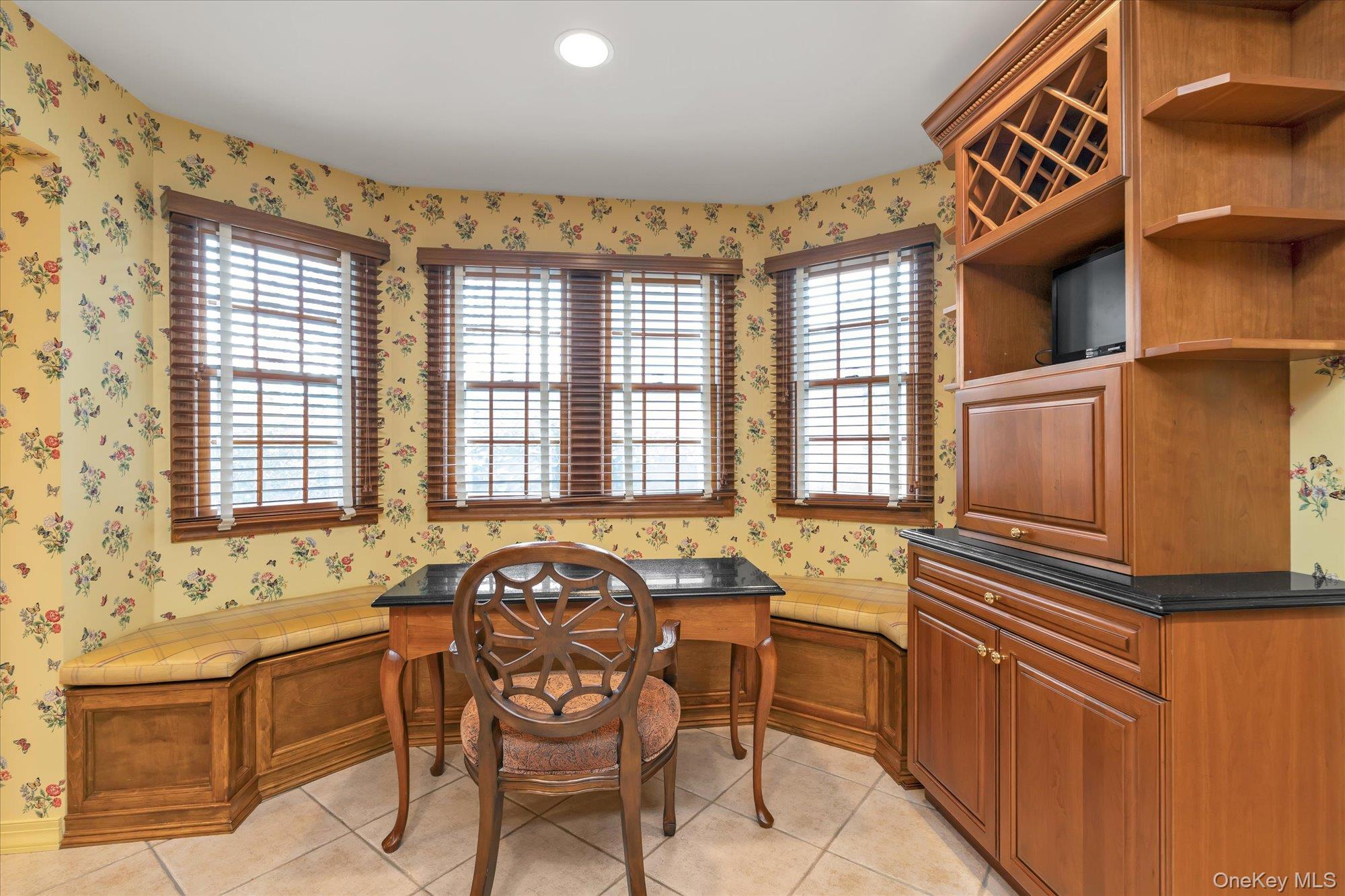 #10 photo, 19 Dell Drive, East Rockaway , NY 11518