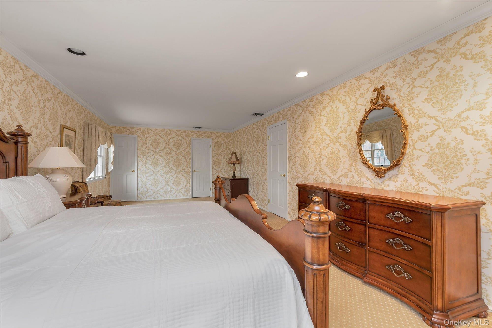 #14 photo, 19 Dell Drive, East Rockaway , NY 11518