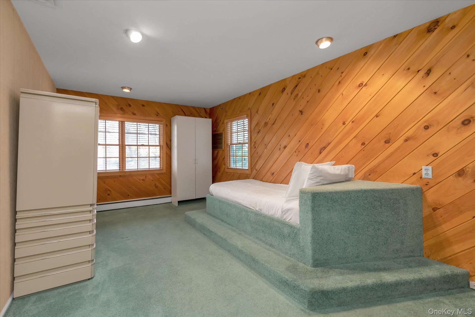 #16 photo, 19 Dell Drive, East Rockaway , NY 11518