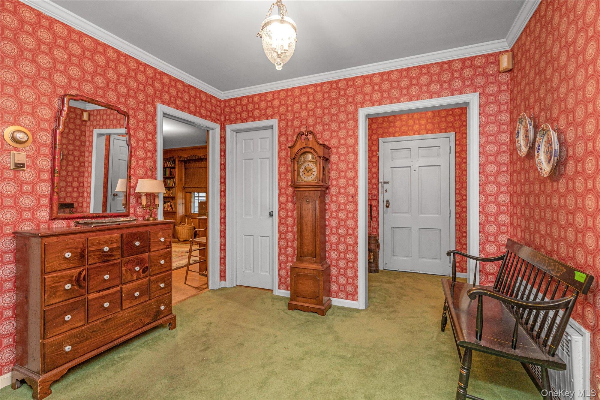 #7 photo, 936 Madison Street, Hewlett Neck , NY 11598