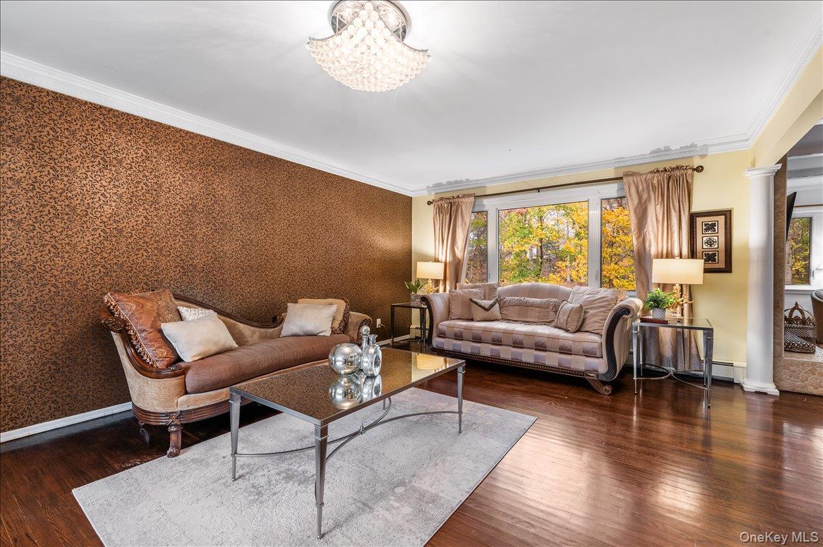 #13 photo, 70 Avery Road, Woodbury , NY 11797