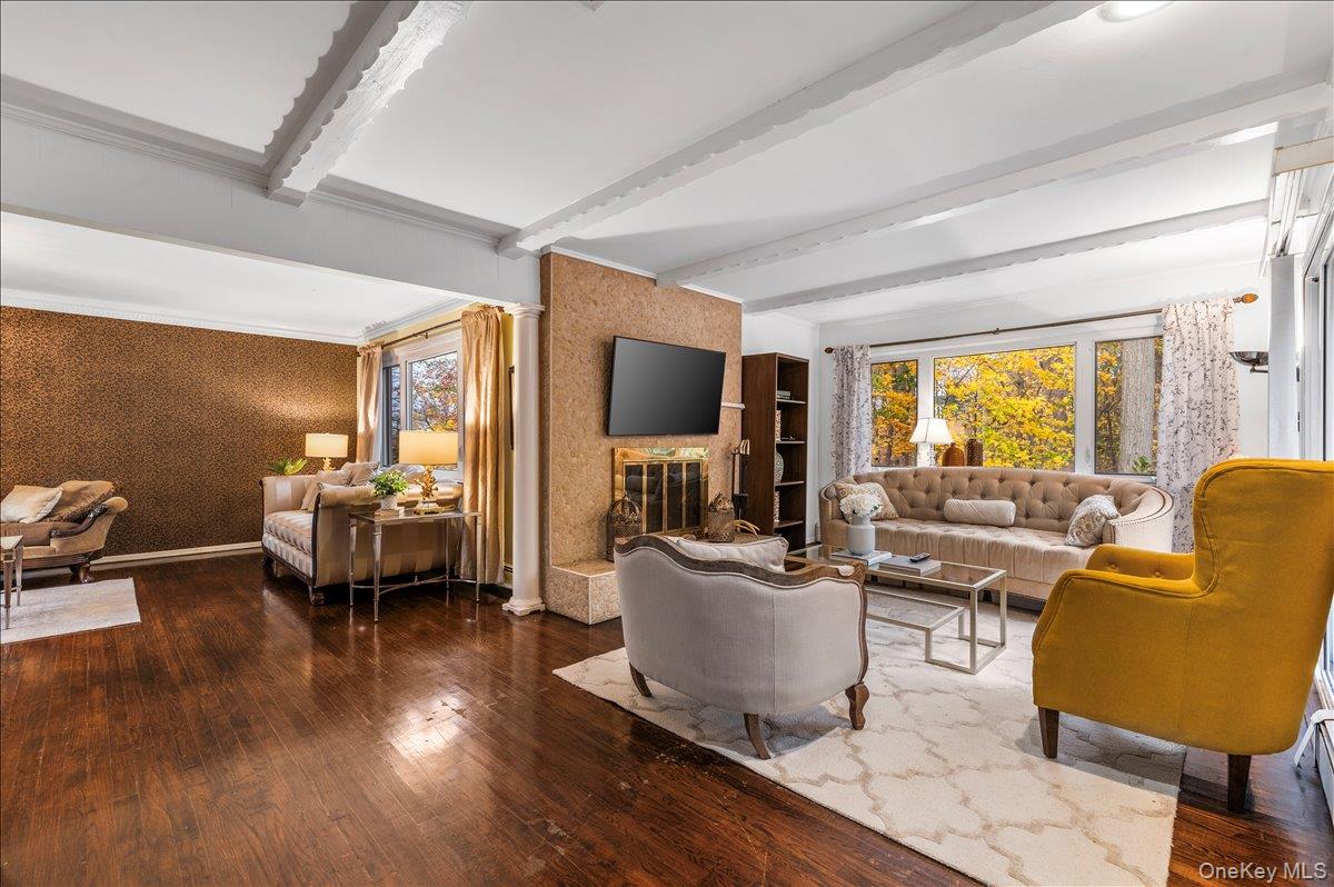 #15 photo, 70 Avery Road, Woodbury , NY 11797