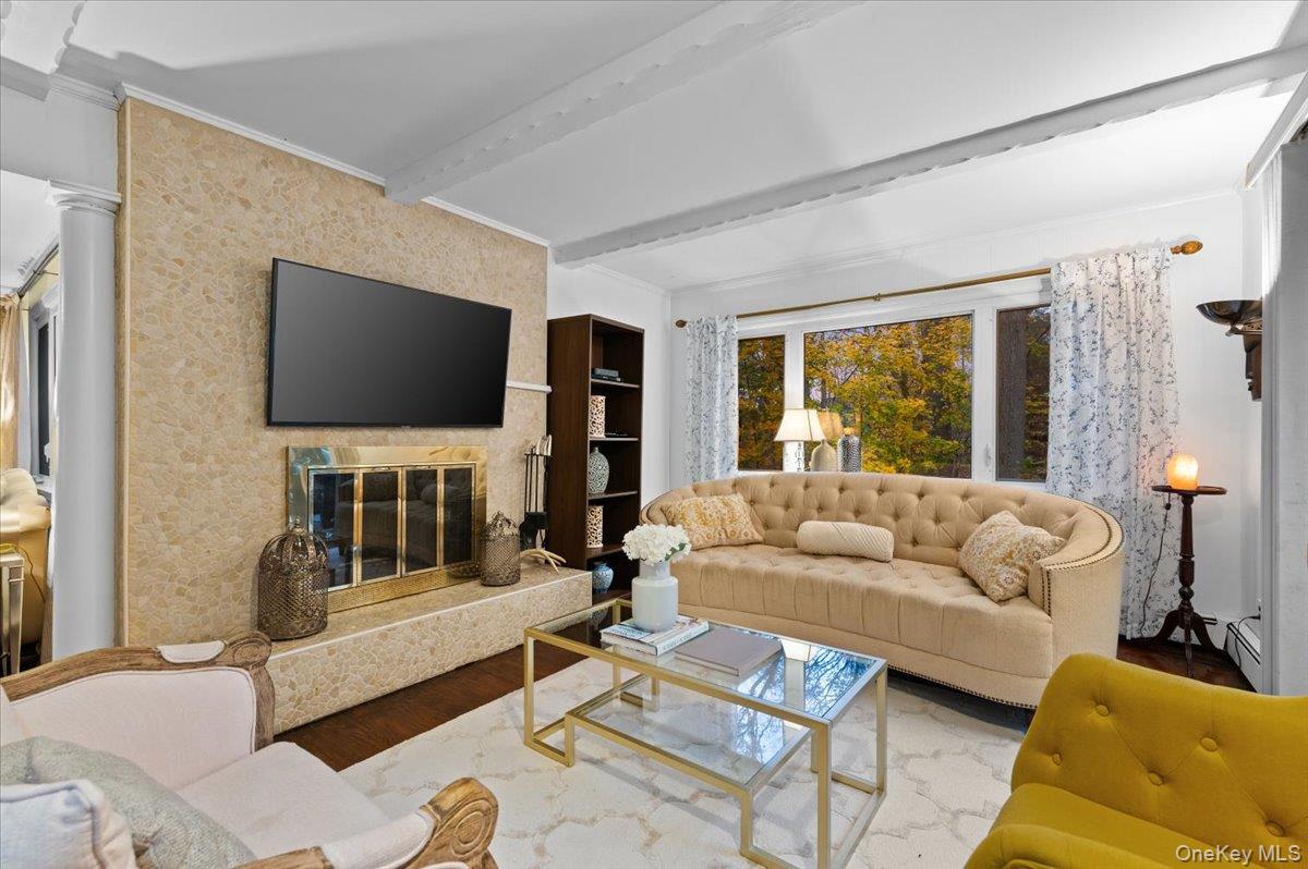 #18 photo, 70 Avery Road, Woodbury , NY 11797