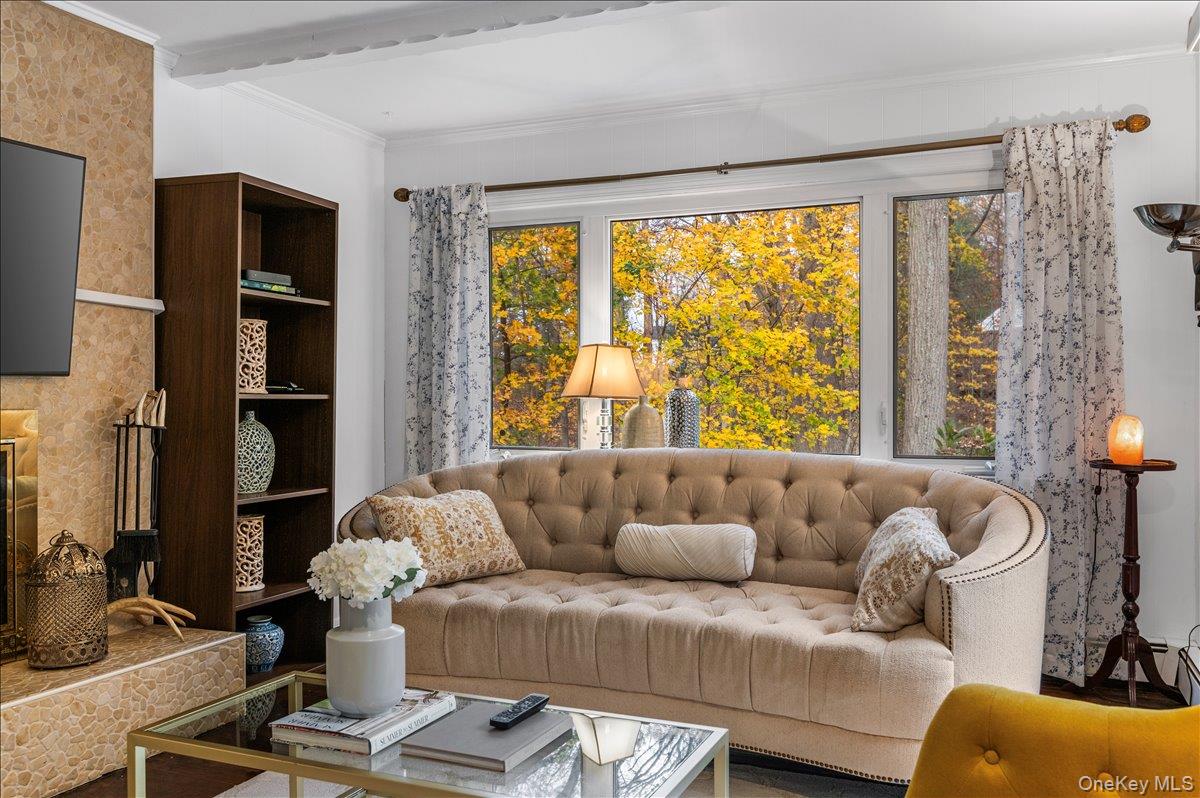 #19 photo, 70 Avery Road, Woodbury , NY 11797