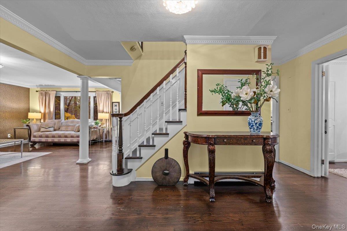 #3 photo, 70 Avery Road, Woodbury , NY 11797