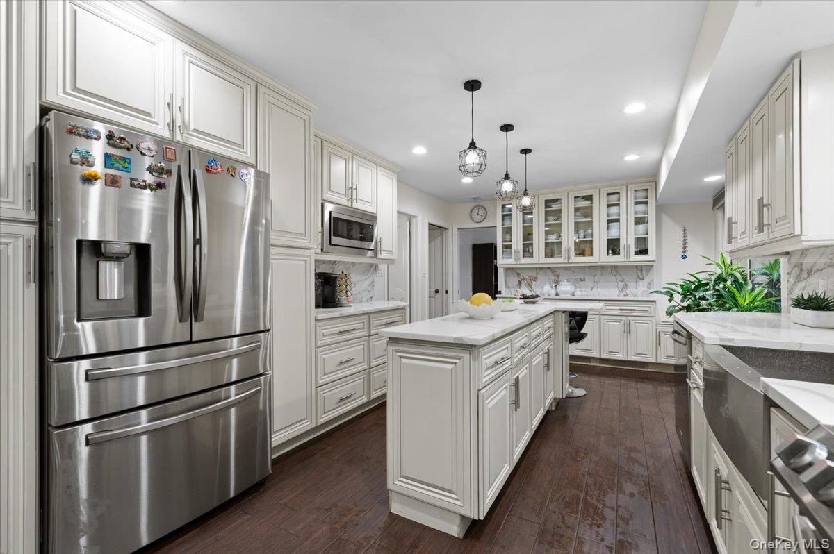 #9 photo, 70 Avery Road, Woodbury , NY 11797