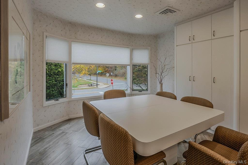 #10 photo, 1 Fulton Place, Jericho , NY 11753