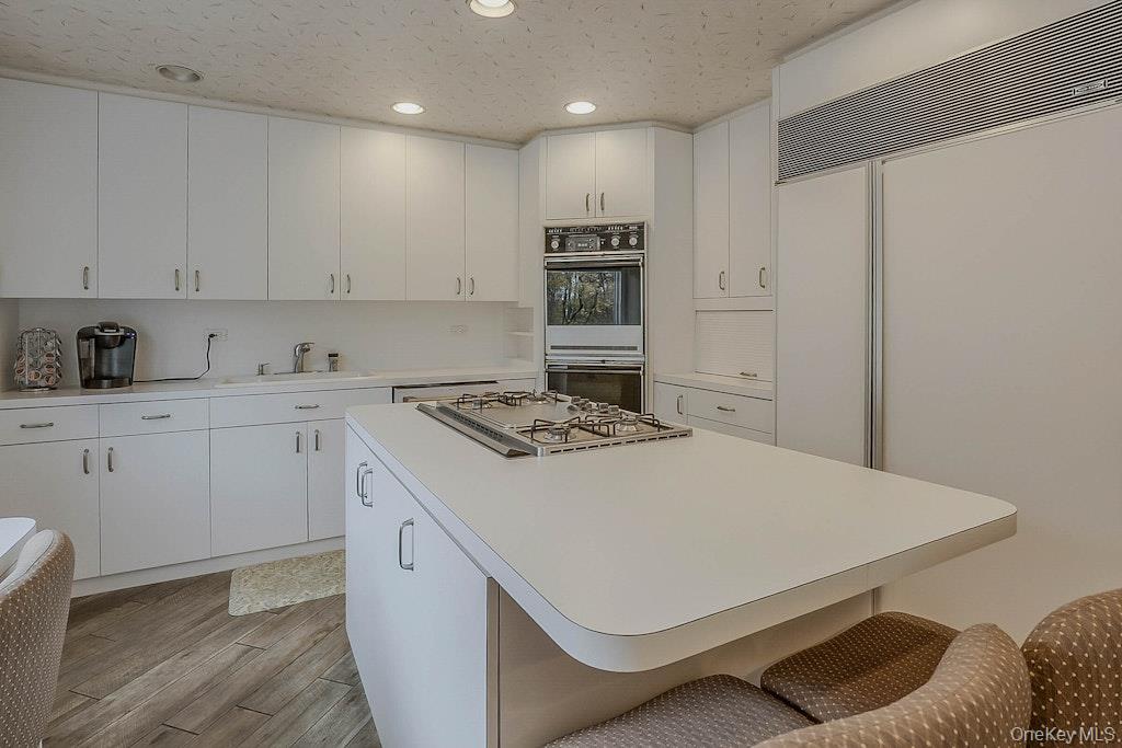 #9 photo, 1 Fulton Place, Jericho , NY 11753