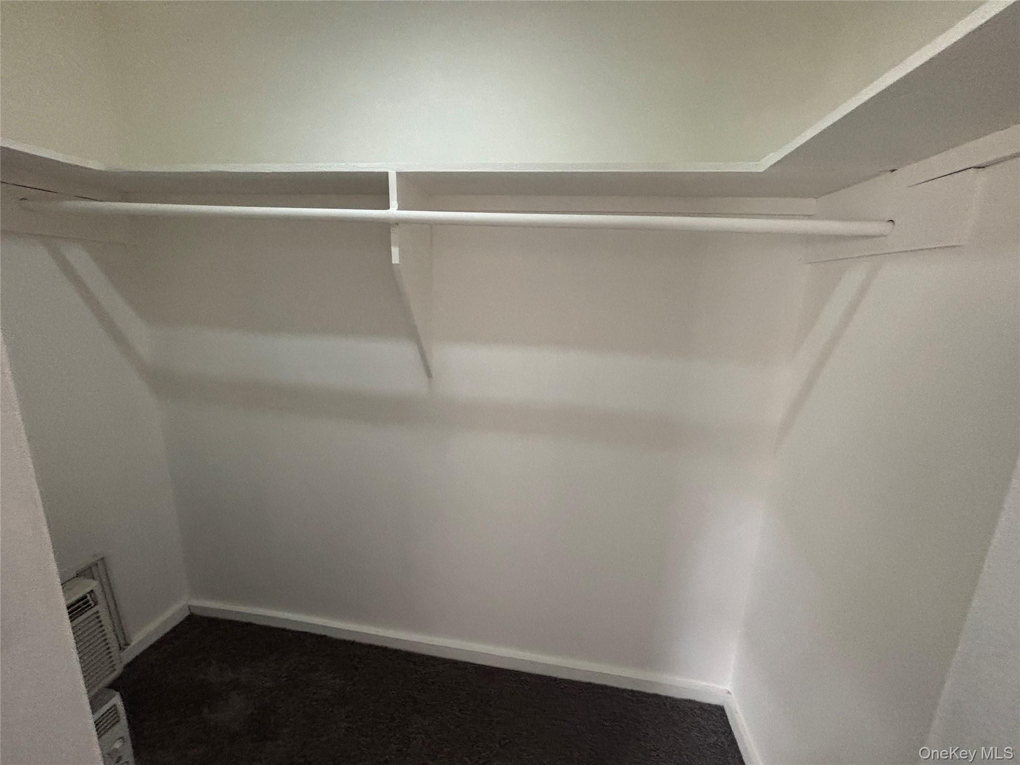 #10 photo, 329 Hamilton Avenue, Hewlett , NY 11557