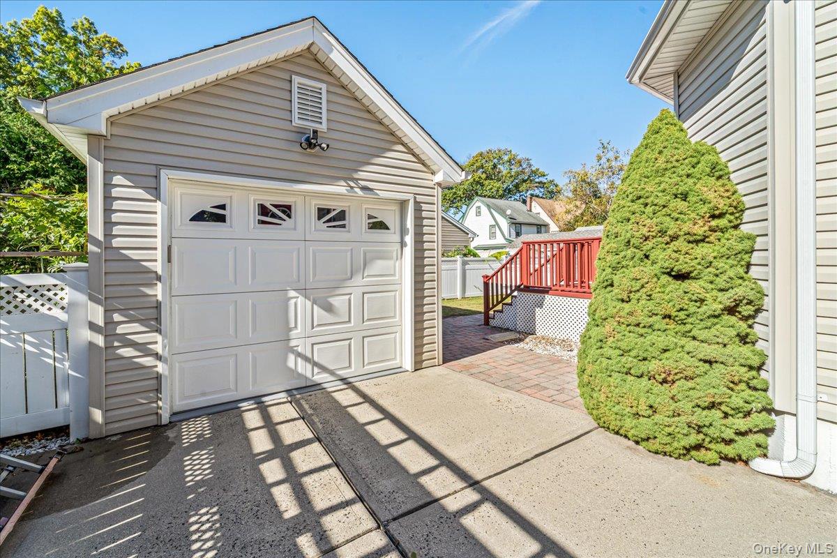 #13 photo, 96 Holland Avenue, Floral Park , NY 11001