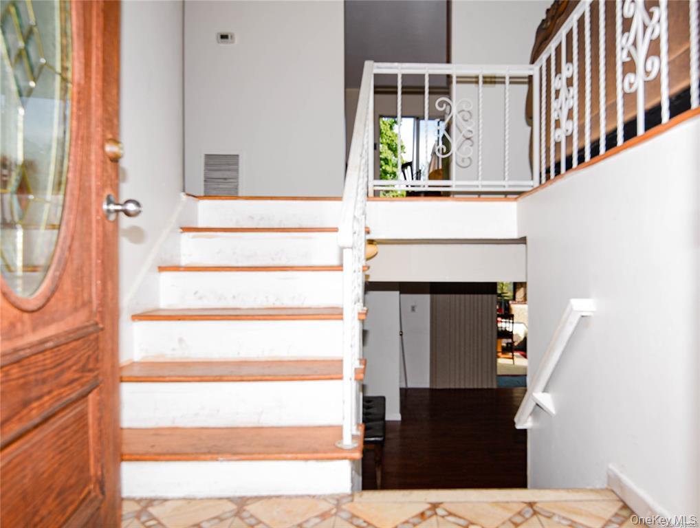 #2 photo, 29 Andover Drive Andover Drive, Deer Park , NY 11729