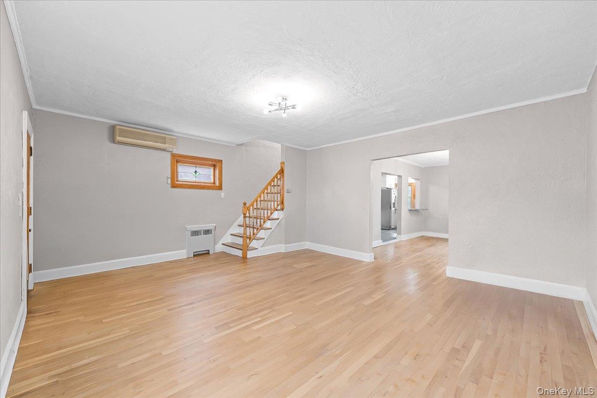 #7 photo, 128 Kimball Terrace, Yonkers , NY 10704