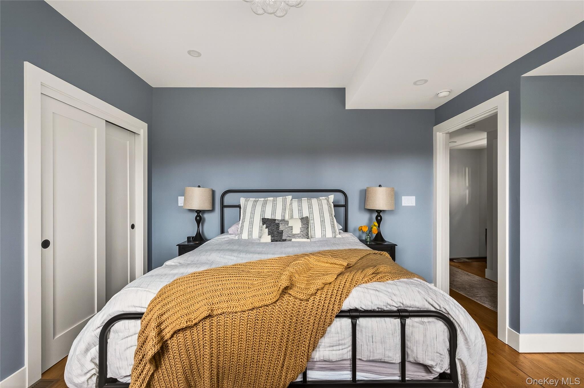 #16 photo, 19 8th Street, Hudson , NY 12534